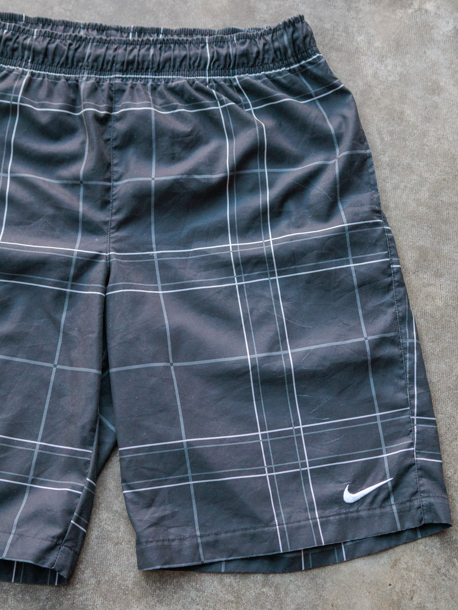 Vintage Black Plaid Nike Swim Shorts (L)