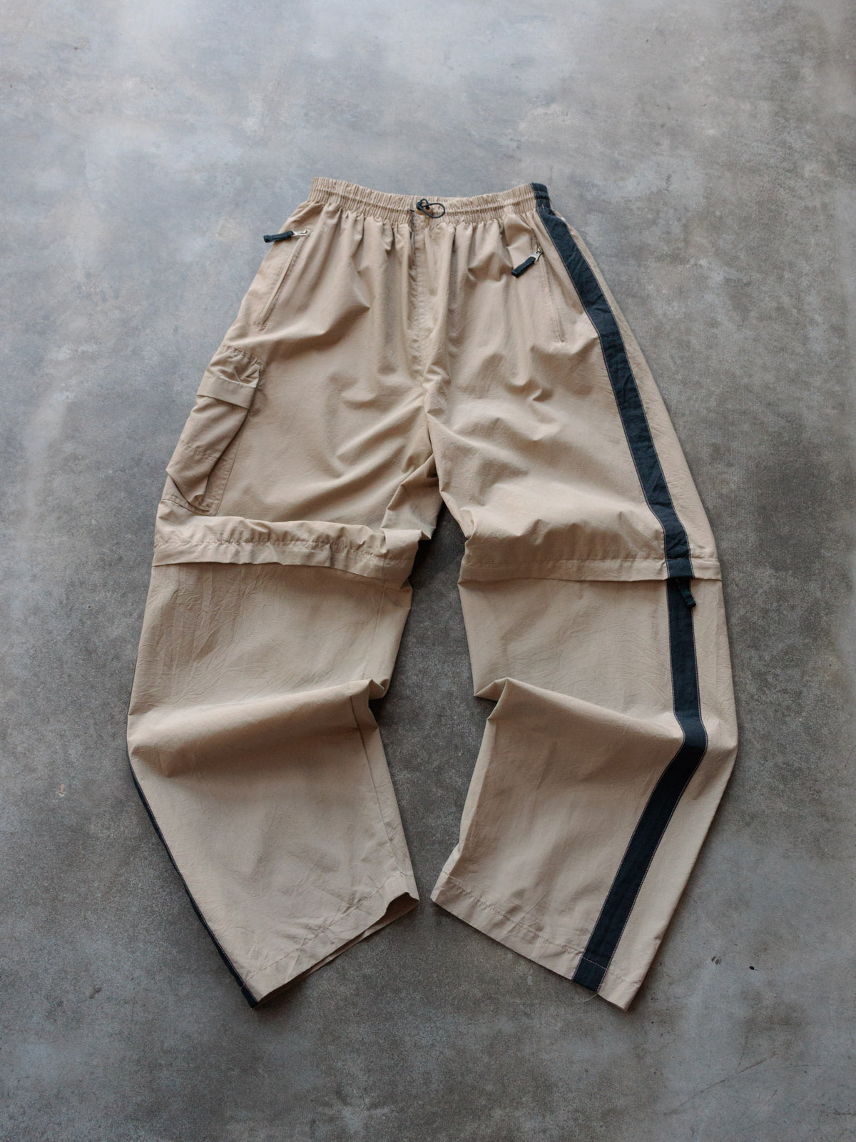Vintage Beige Convertible Cargo Track Pants (M)