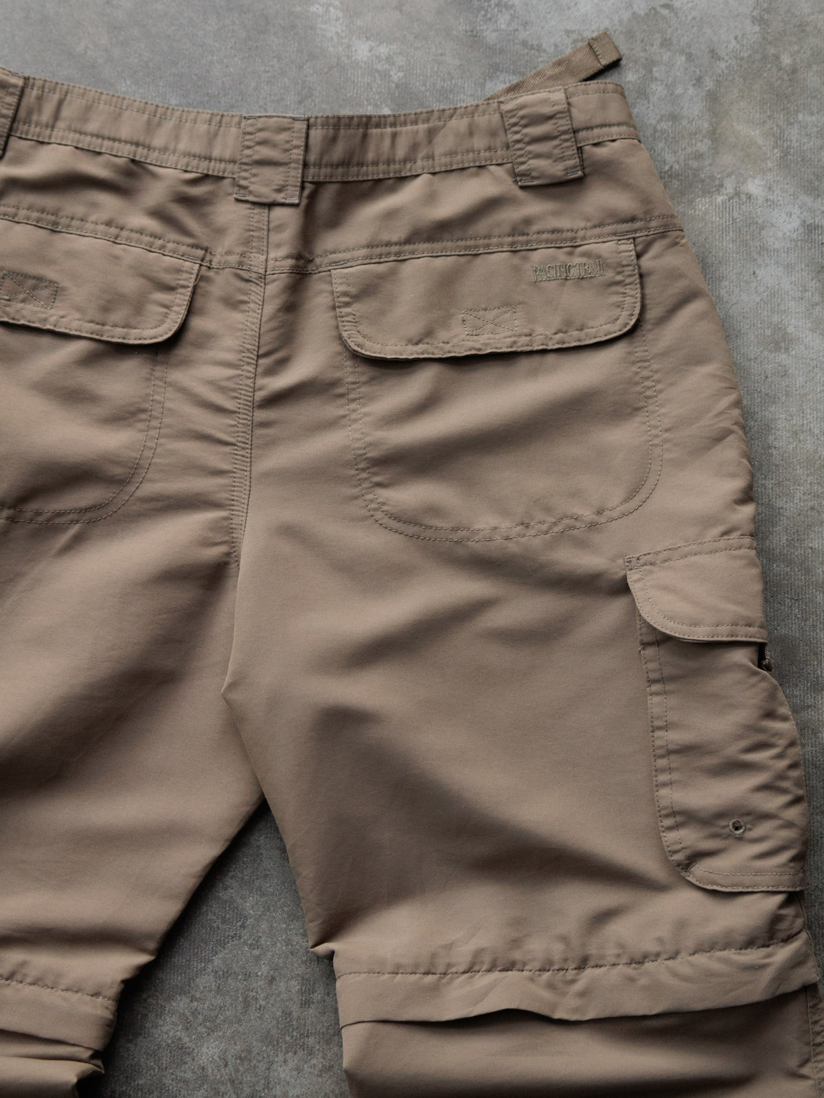 Vintage Beige Pacific Trail Cargo Pants (W34)