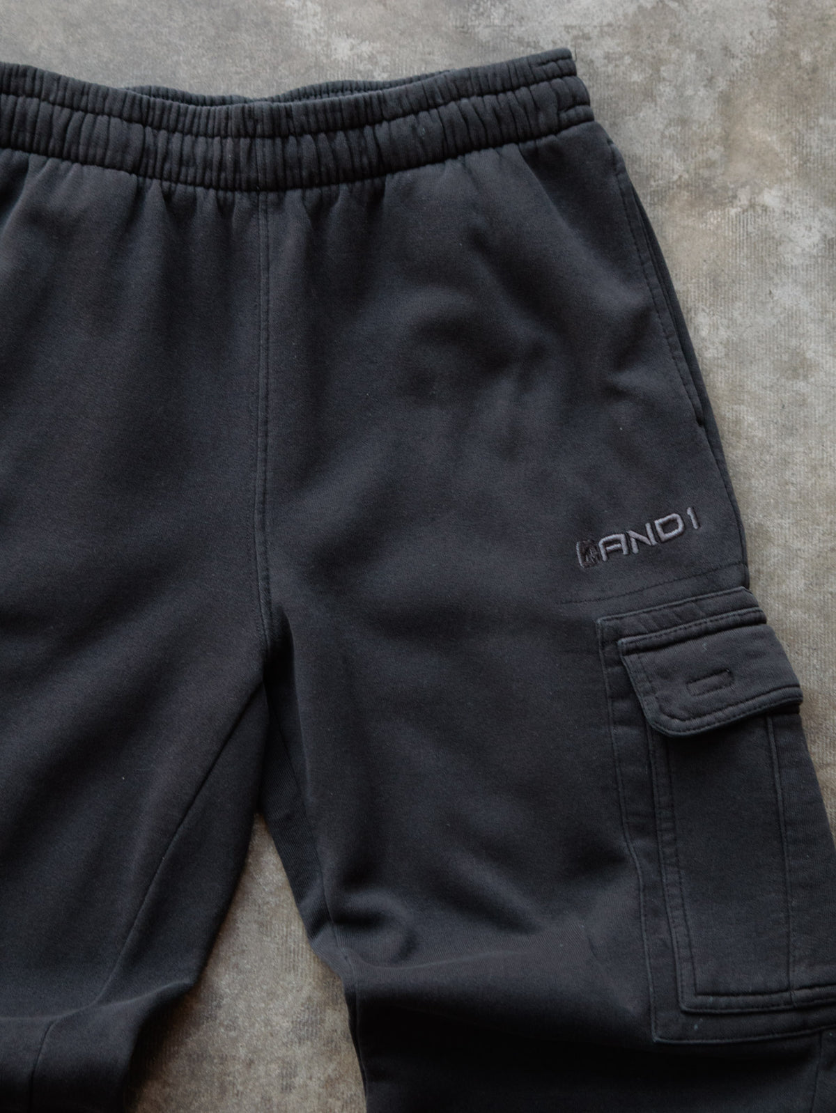 Vintage Black AND1 Cargo Sweatpants (M)