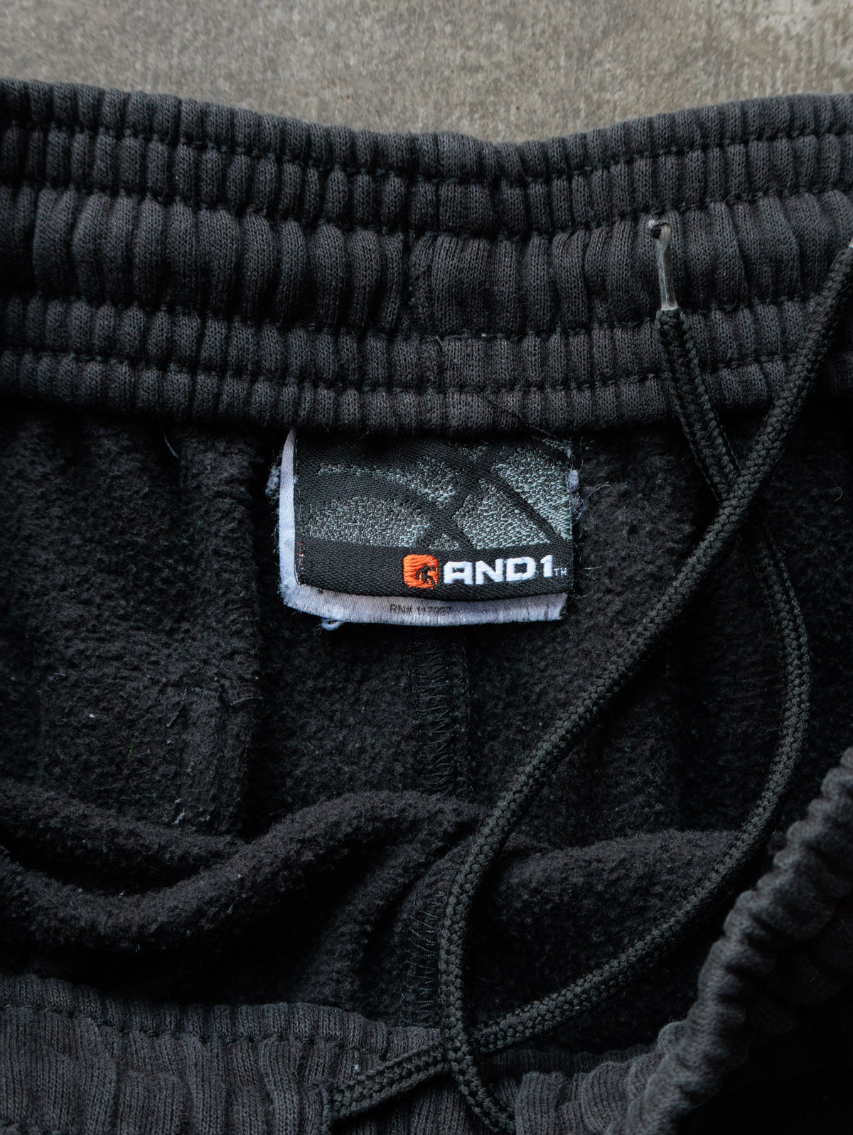 Vintage Black AND1 Cargo Sweatpants (M)
