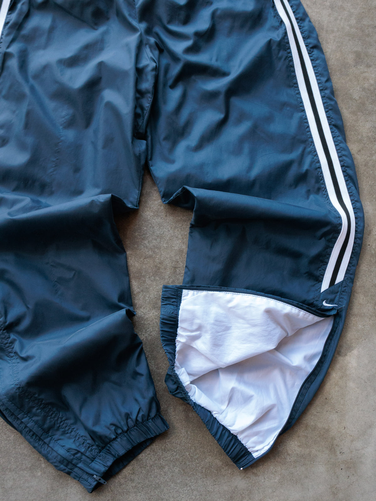 Vintage 00s Navy Nike Track Pants (L)