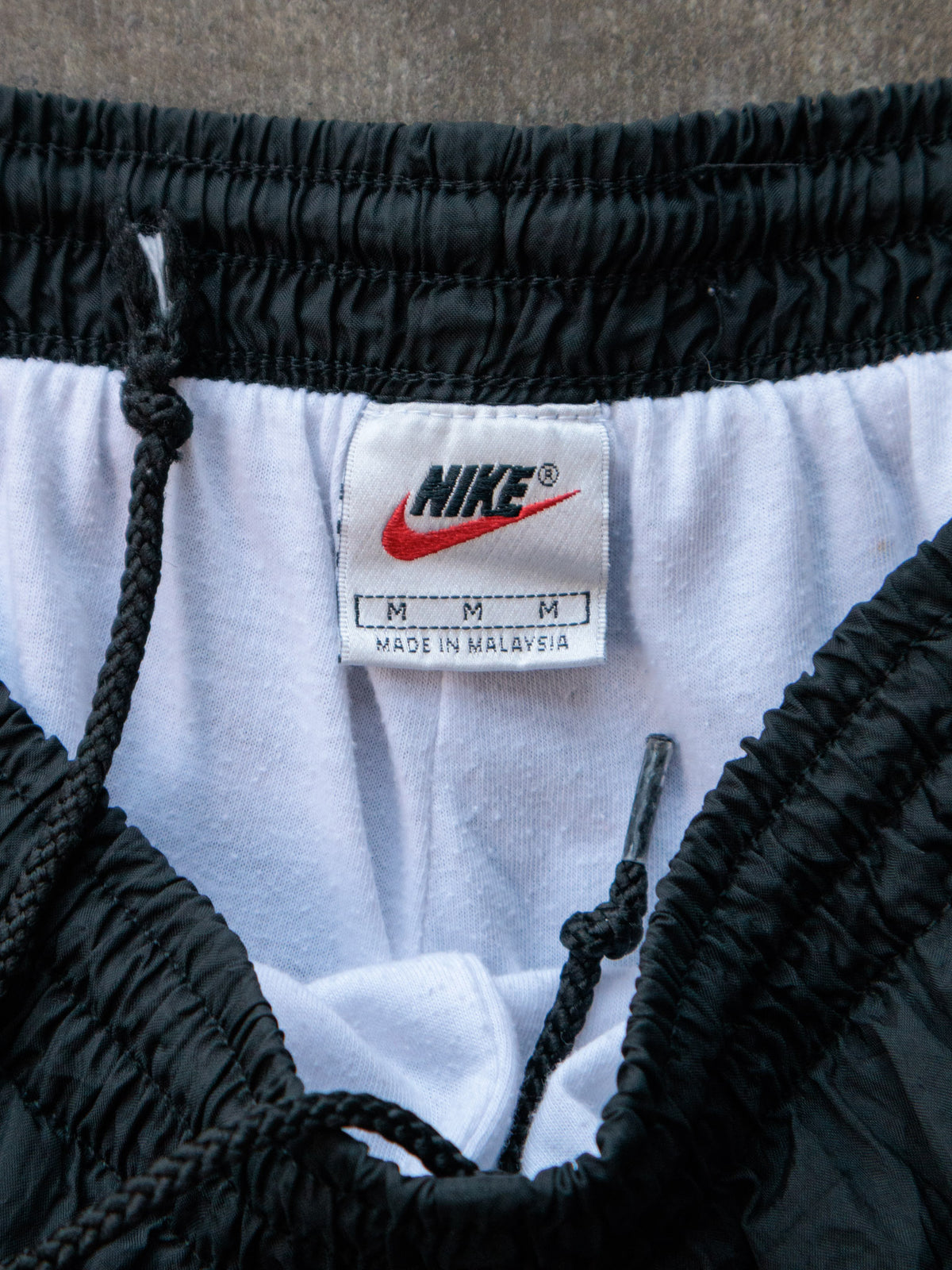 Vintage 90s Black Nike Track Pants (M)