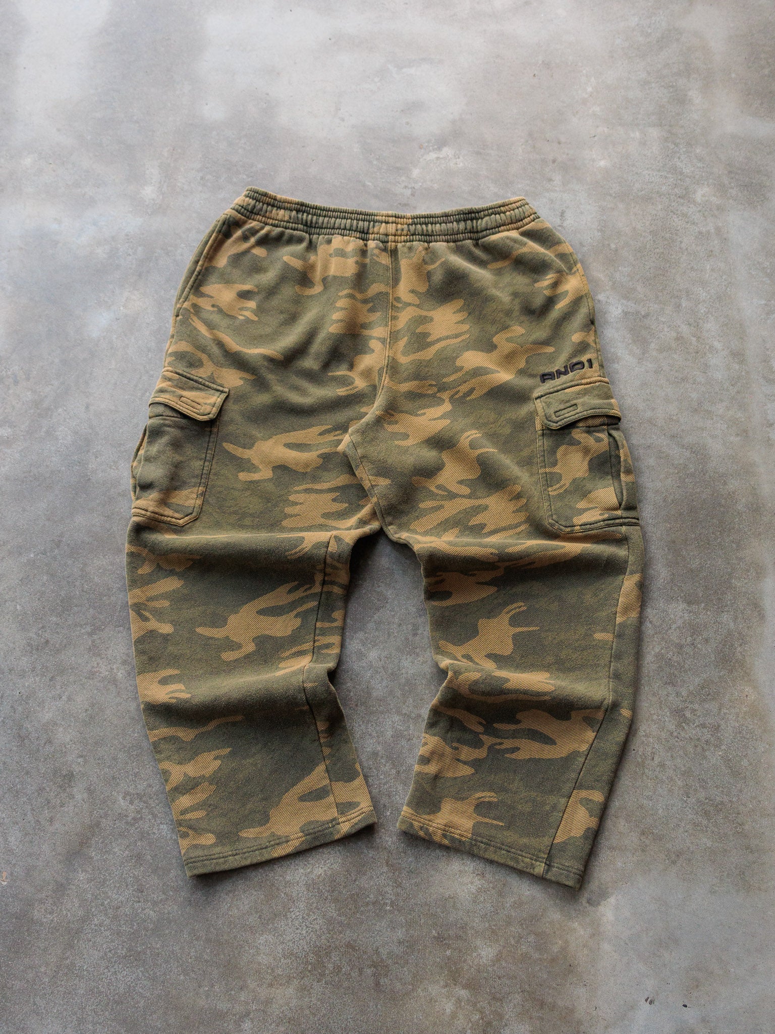 Camo AND1 Fleece Cargo Sweatpants (XL)