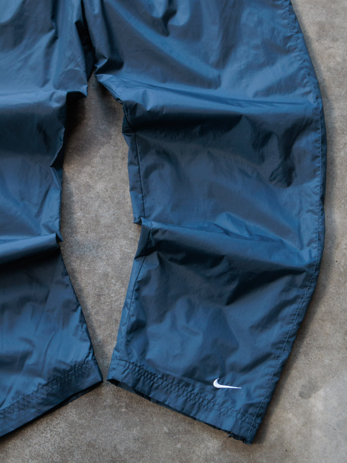 Vintage 00s Navy Nike Track Pants (Women's XL)