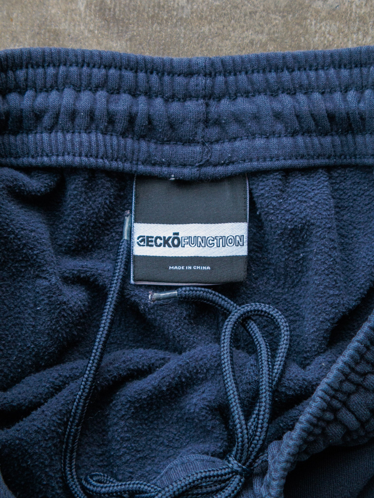 Vintage Navy Ecko Cargo Sweatpants (XL)
