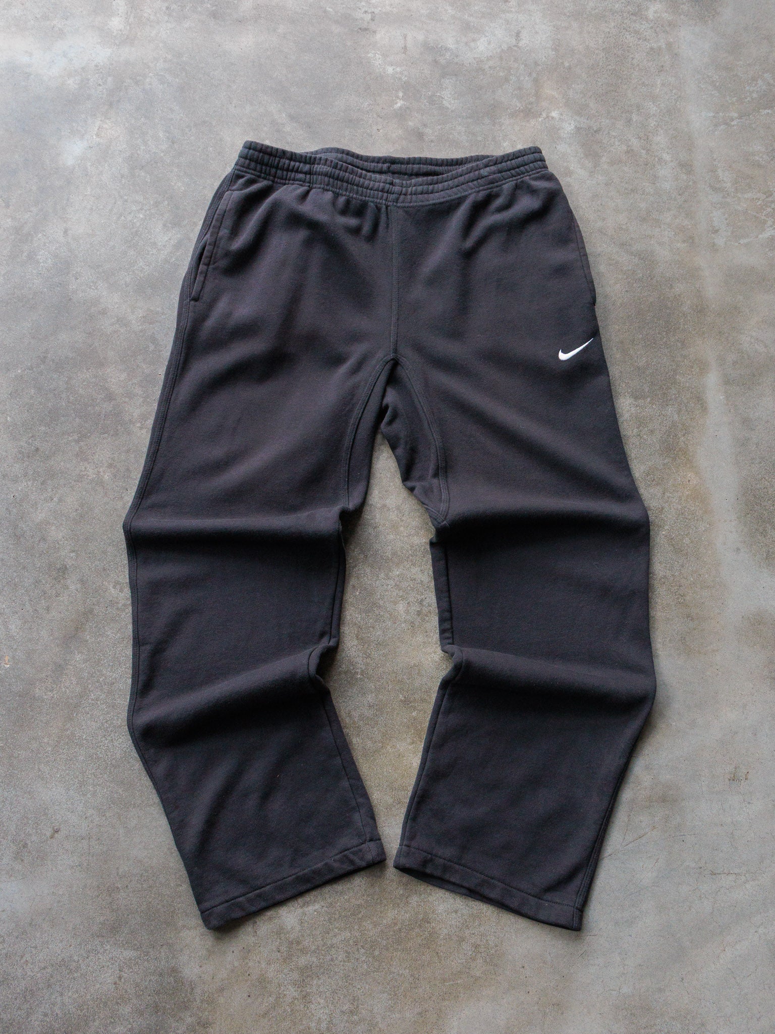Vintage Nike Black Sweatpants (L)
