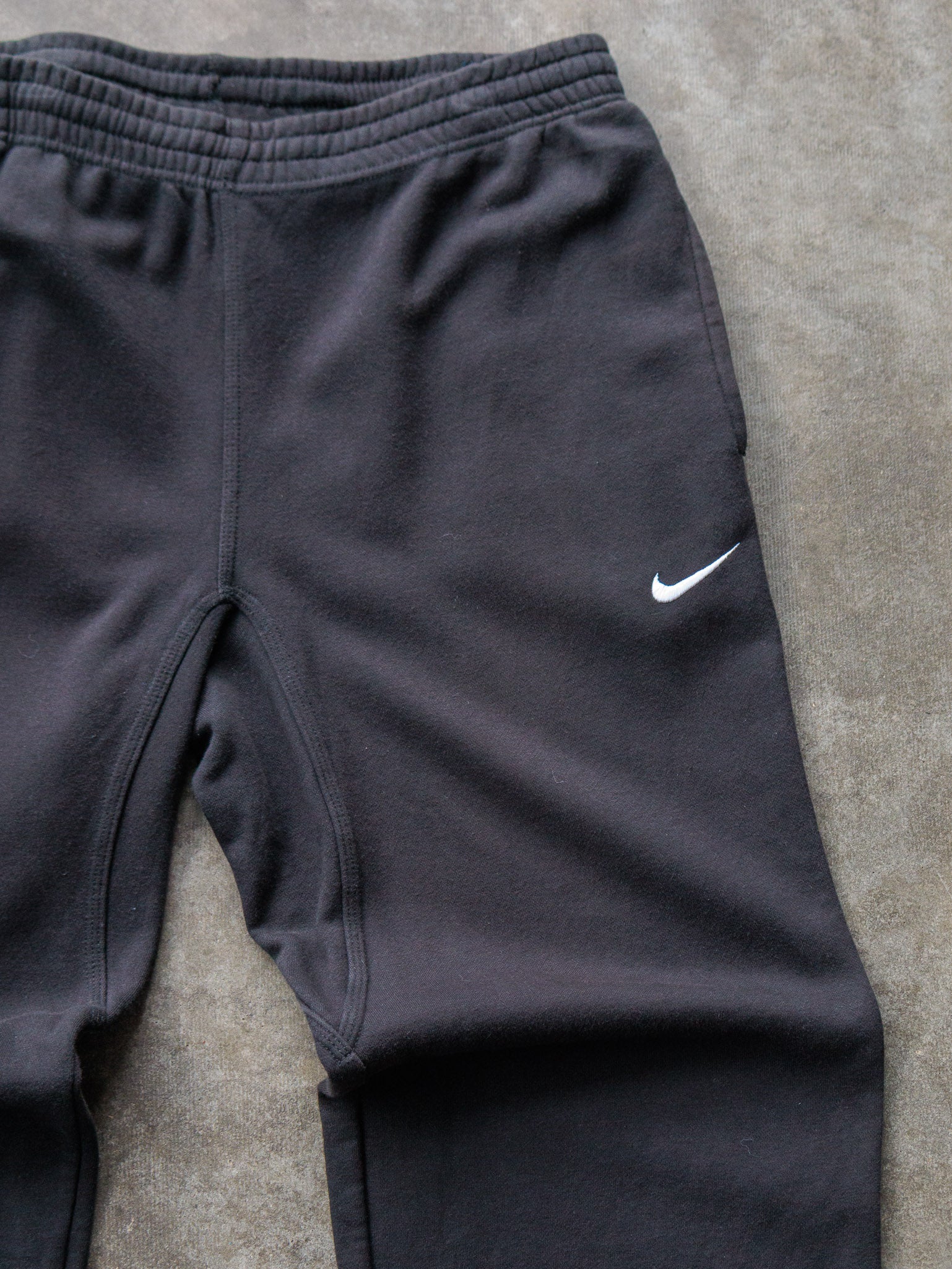 Vintage Nike Black Sweatpants (L)