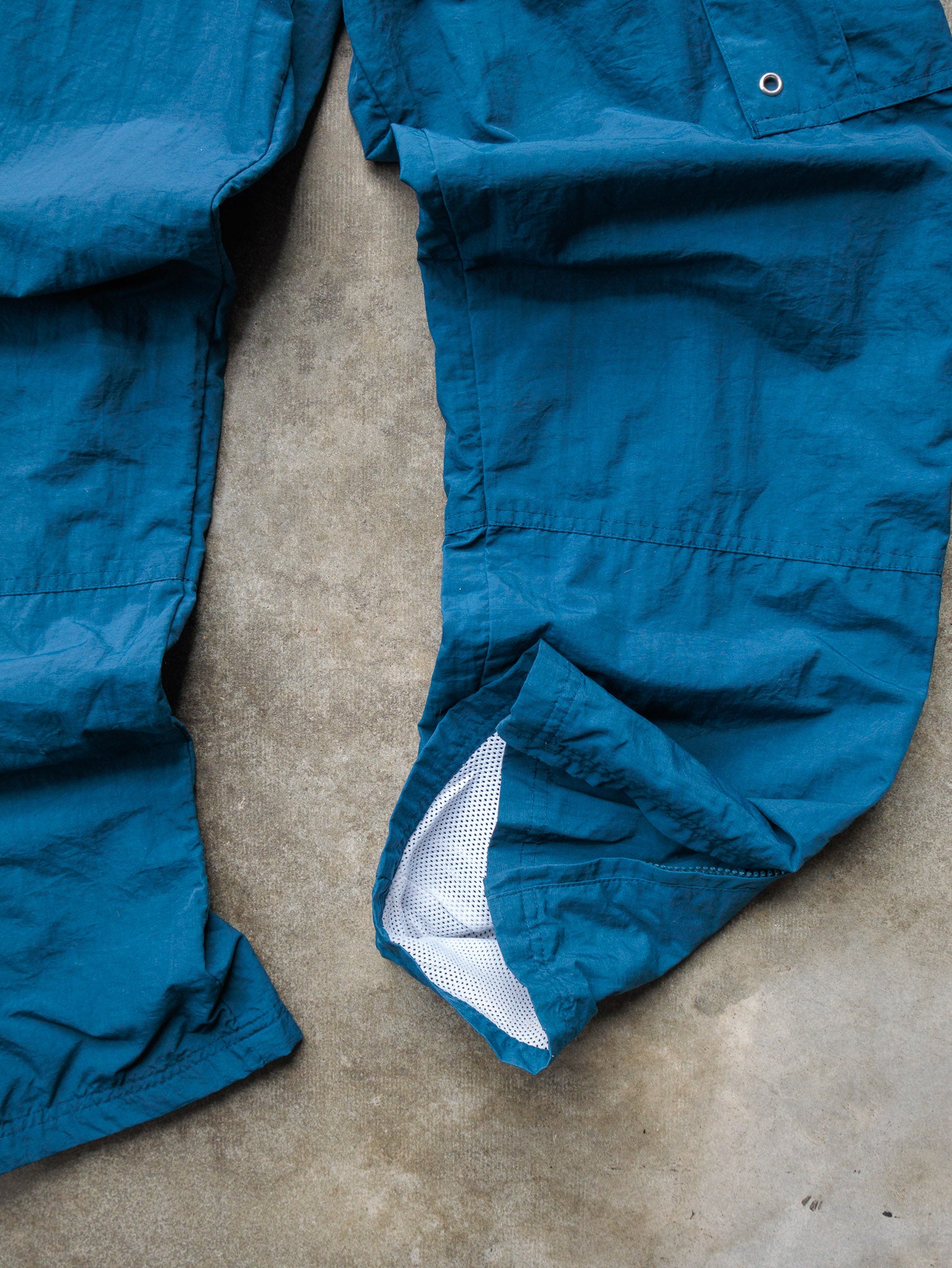 Vintage 90s Teal B.U.M. Equipment Cargo Track Pants (14-16Y)