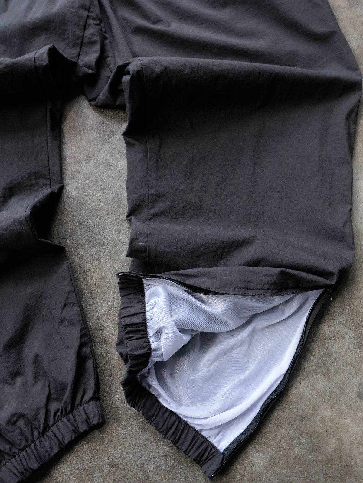 Vintage 90s Black Russell Athletic Track Pants (L)