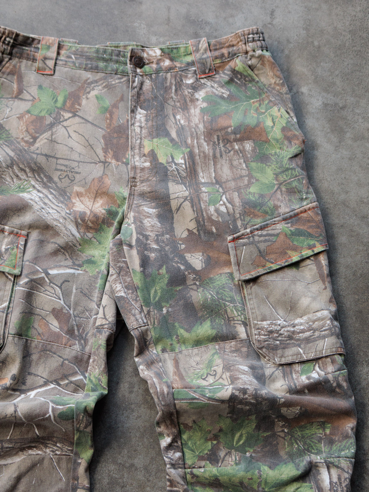 Vintage 00s Brown Realtree Camo RedHead Cargo Pants (-)