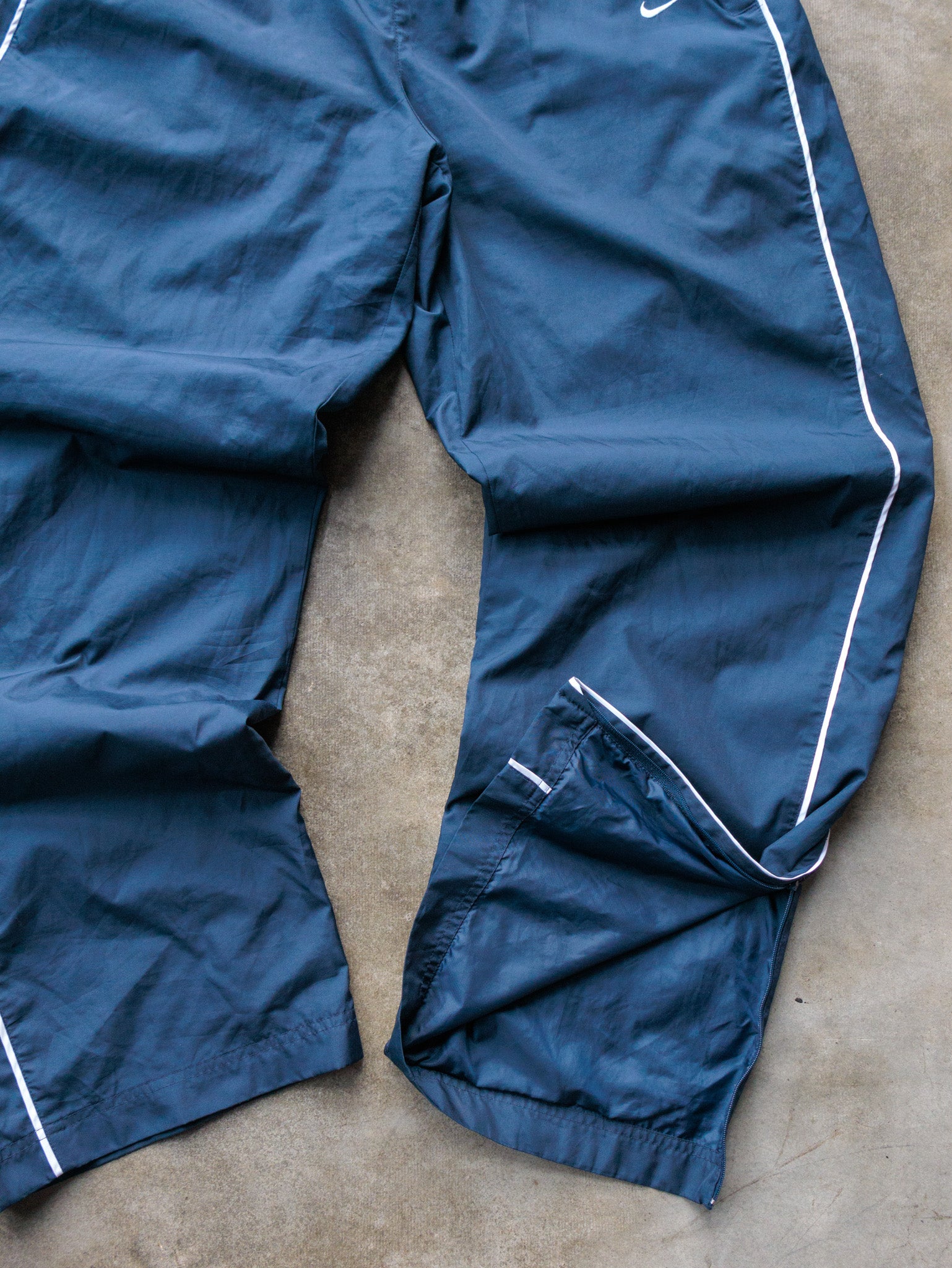 Vintage 00s Navy Nike Track Pants (XL)
