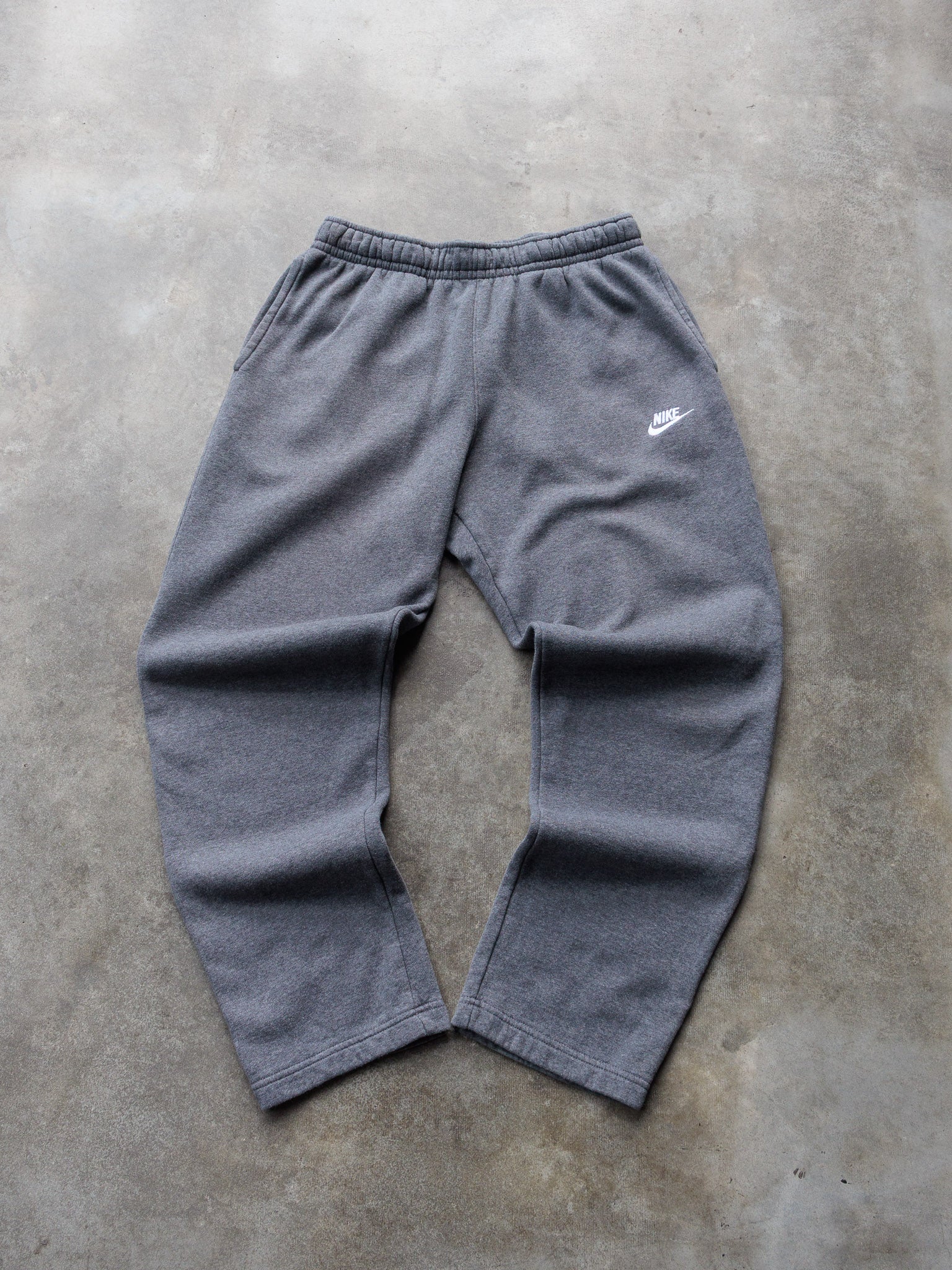 Vintage Grey Nike Track Pants (M)