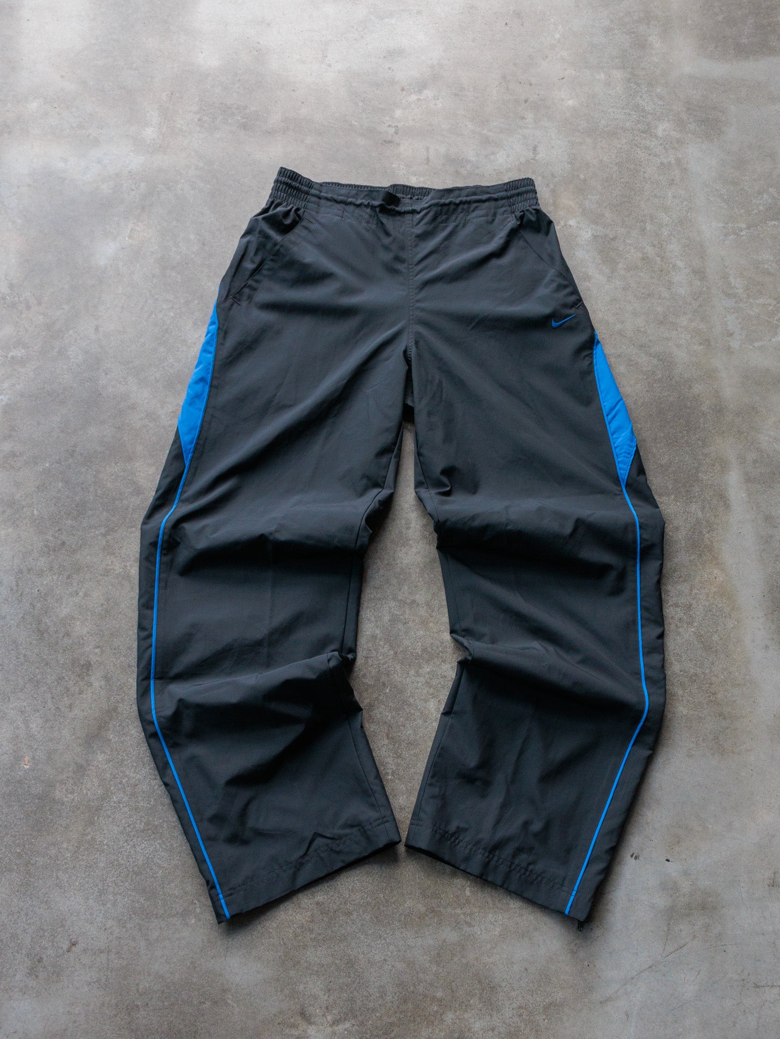 Vintage 00s Black Nike Track Pants (M)