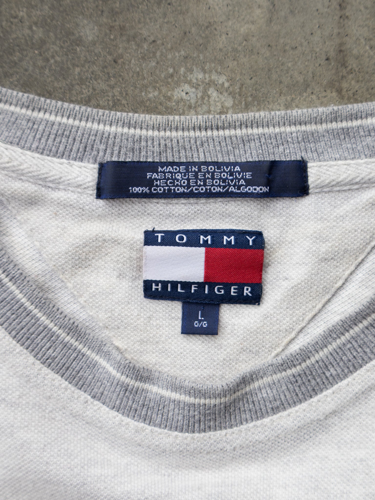 Vintage Grey Tommy Hilfiger Tee (L)