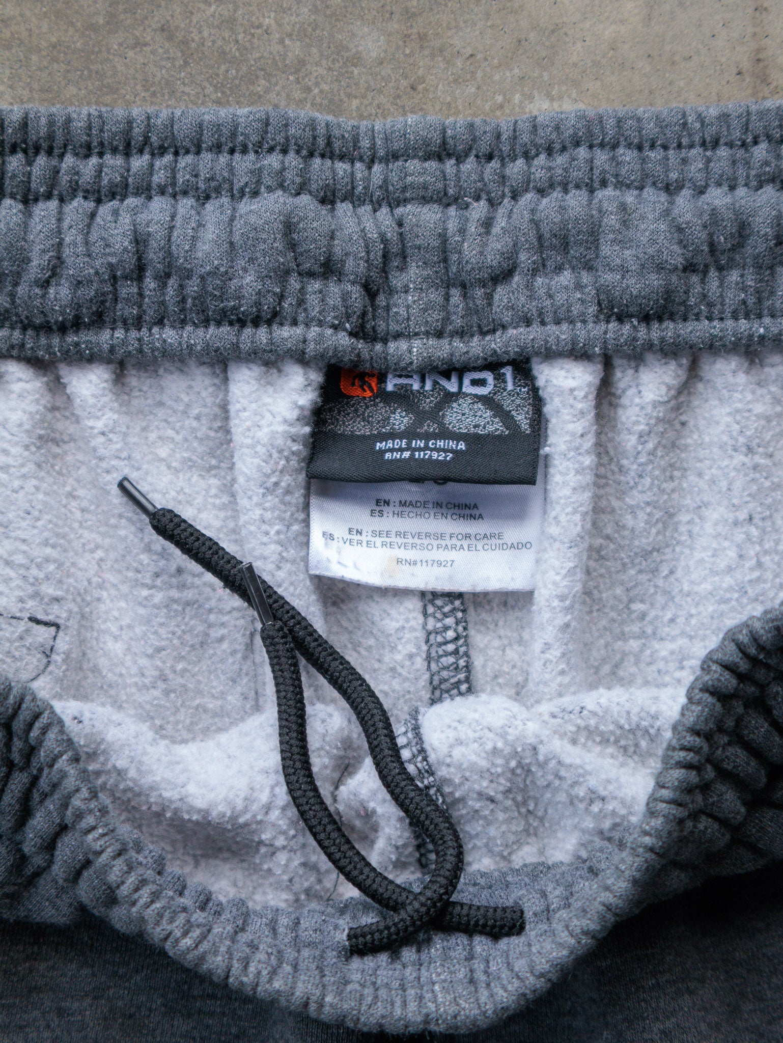 Vintage Grey AND1 Cargo Pants (L)