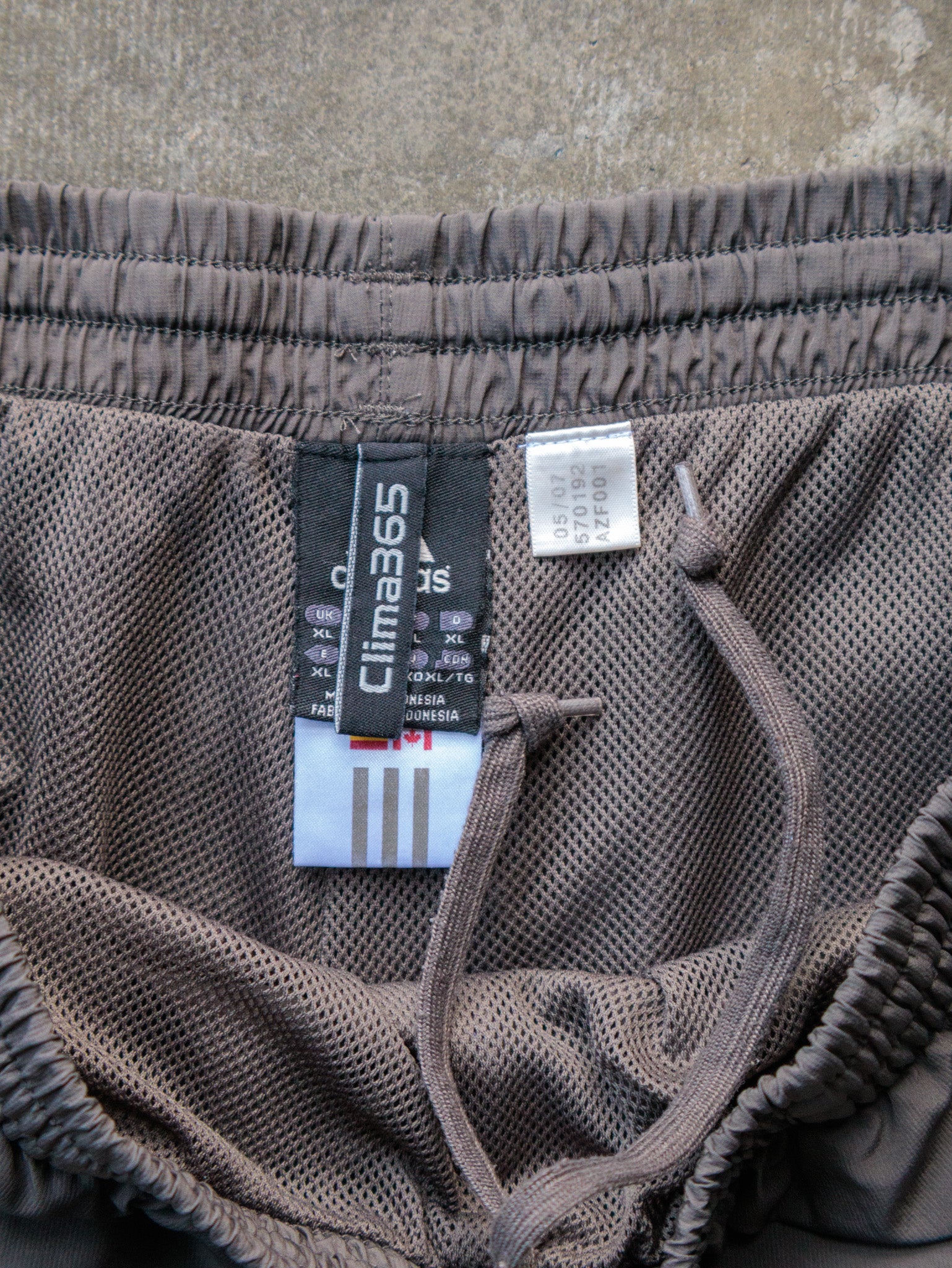 Vintage 00s Taupe Adidas Track Pants (XL)