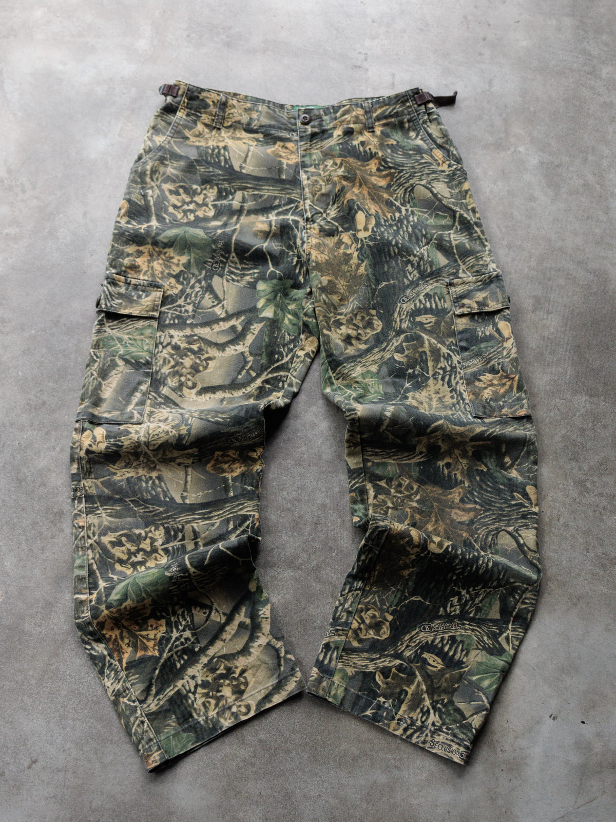 Vintage 00s Green Seclusion 3D Camo Cabela's Cargo Pants (W36)