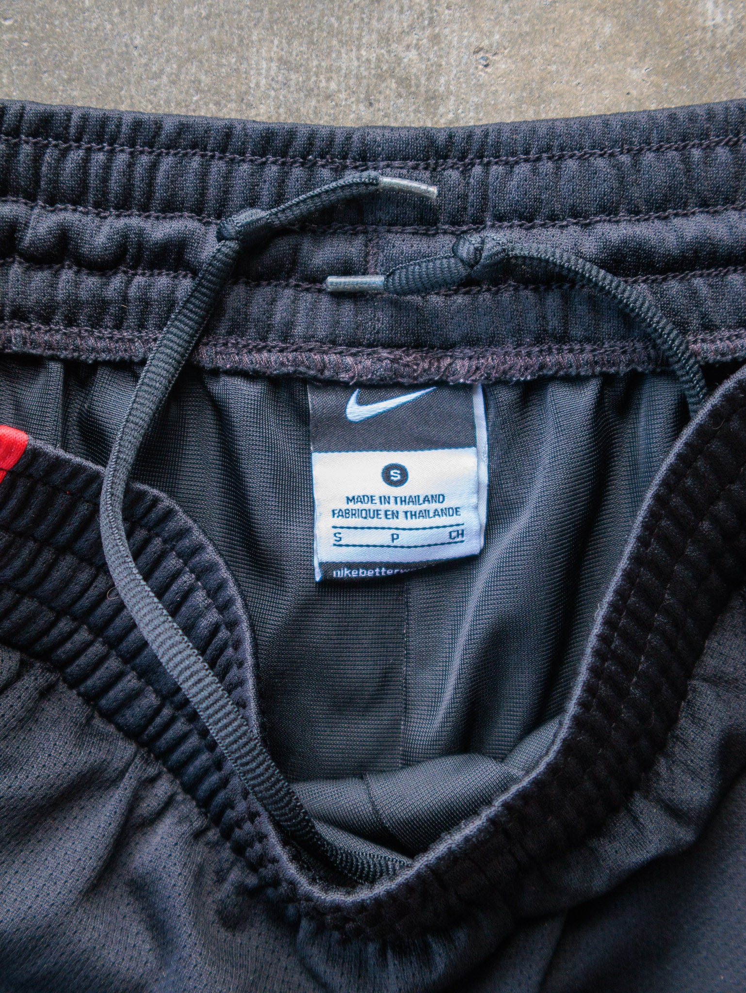 Vintage Black & Red Nike Basketball Shorts (S)
