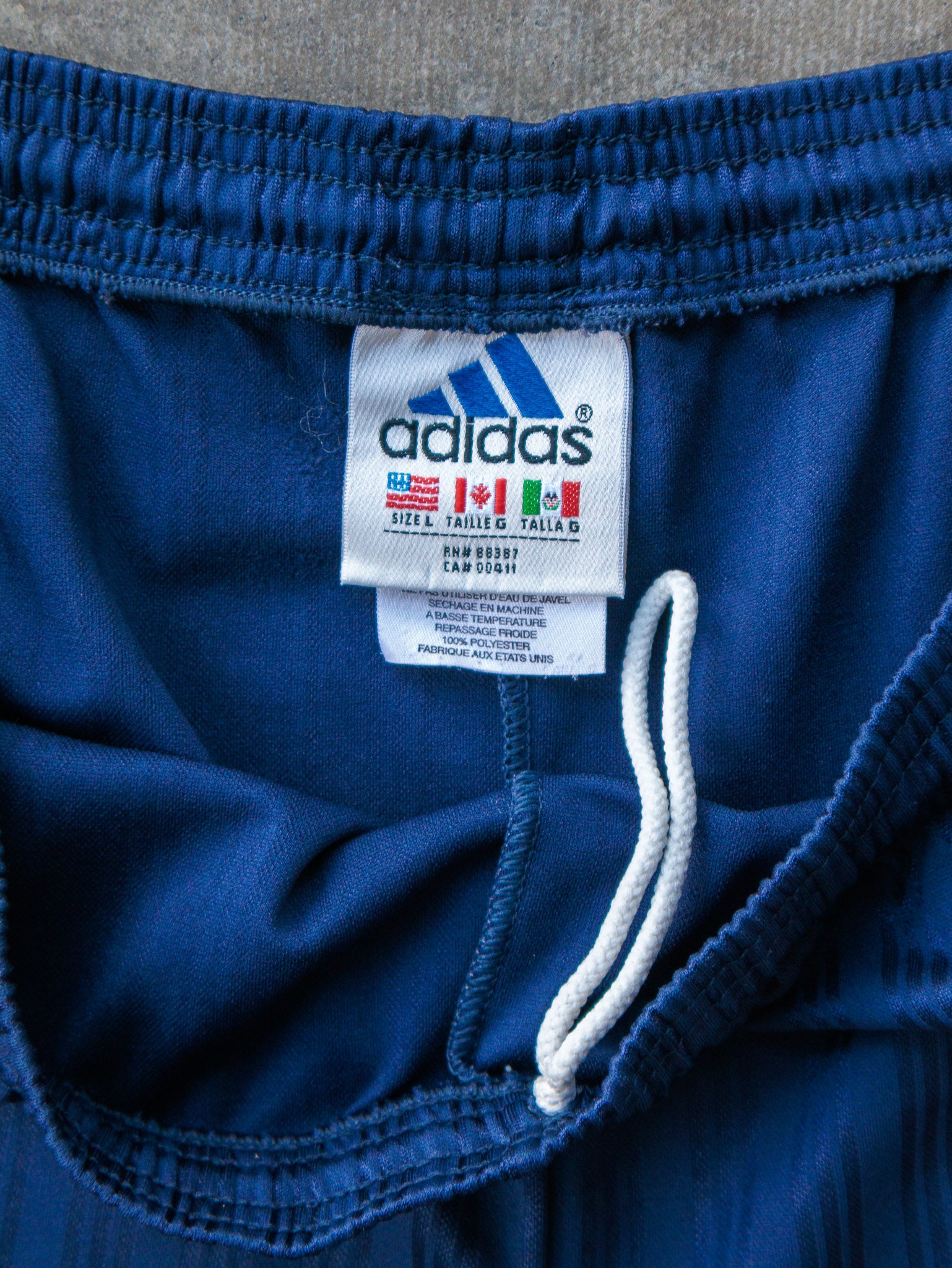 Vintage 90s Navy & White Adidas Shorts (L)