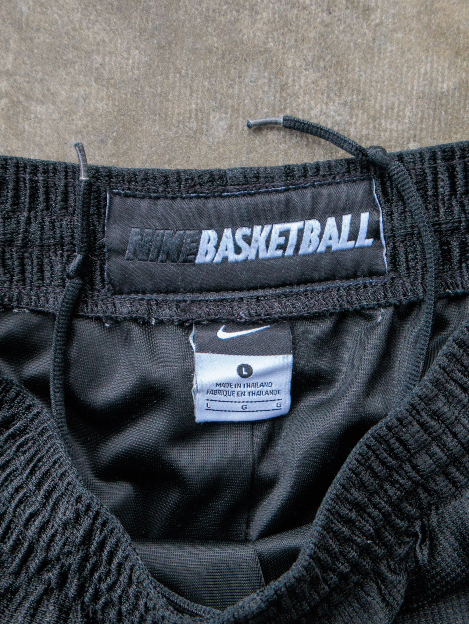 Vintage Black Nike Basketball Shorts (L)