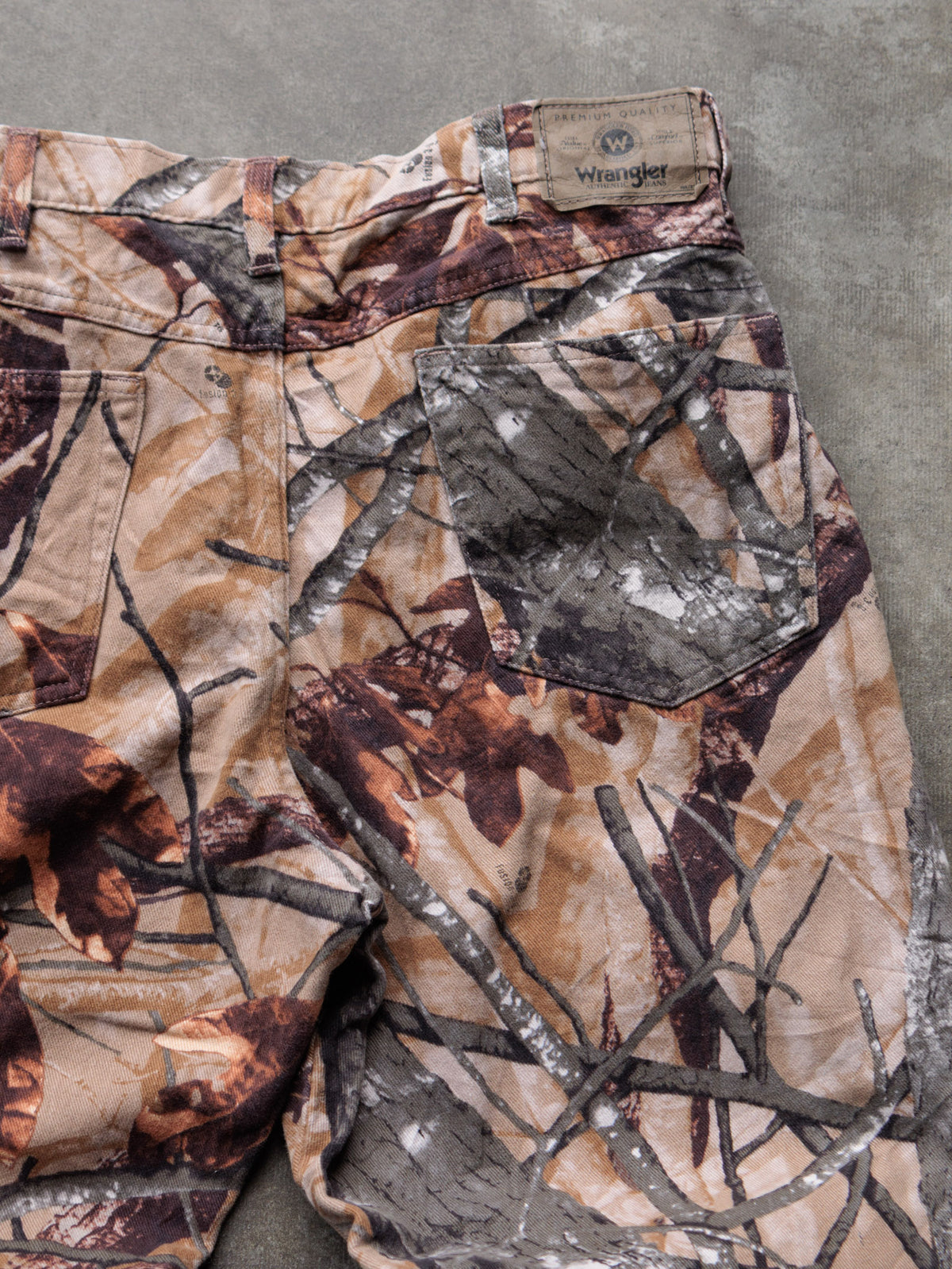 Vintage 00s Brown Camo Wrangler Pants (W36)