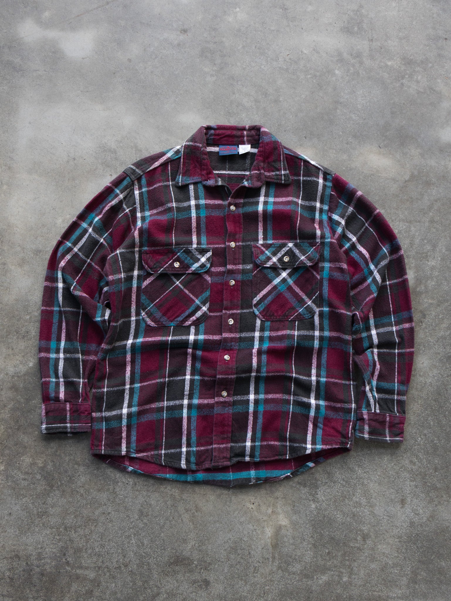 Vintage Dakota Burgundy Plaid Flannel Shirt (M)