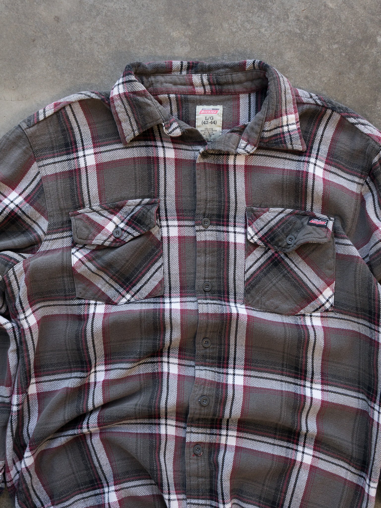 Vintage Dickies Grey & Red Plaid Flannel Shirt (L)