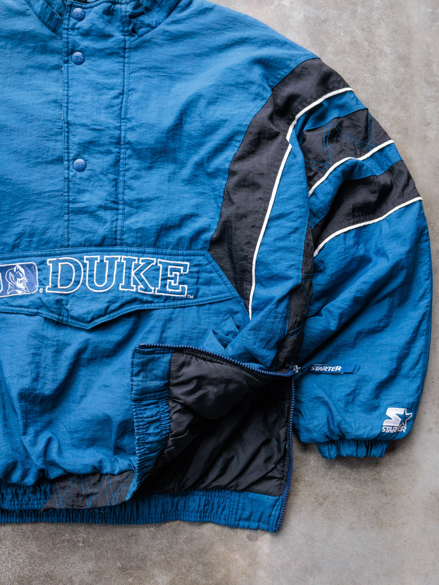 Vintage 90s Starter Duke Blue Devils Puffer Jacket (XL)