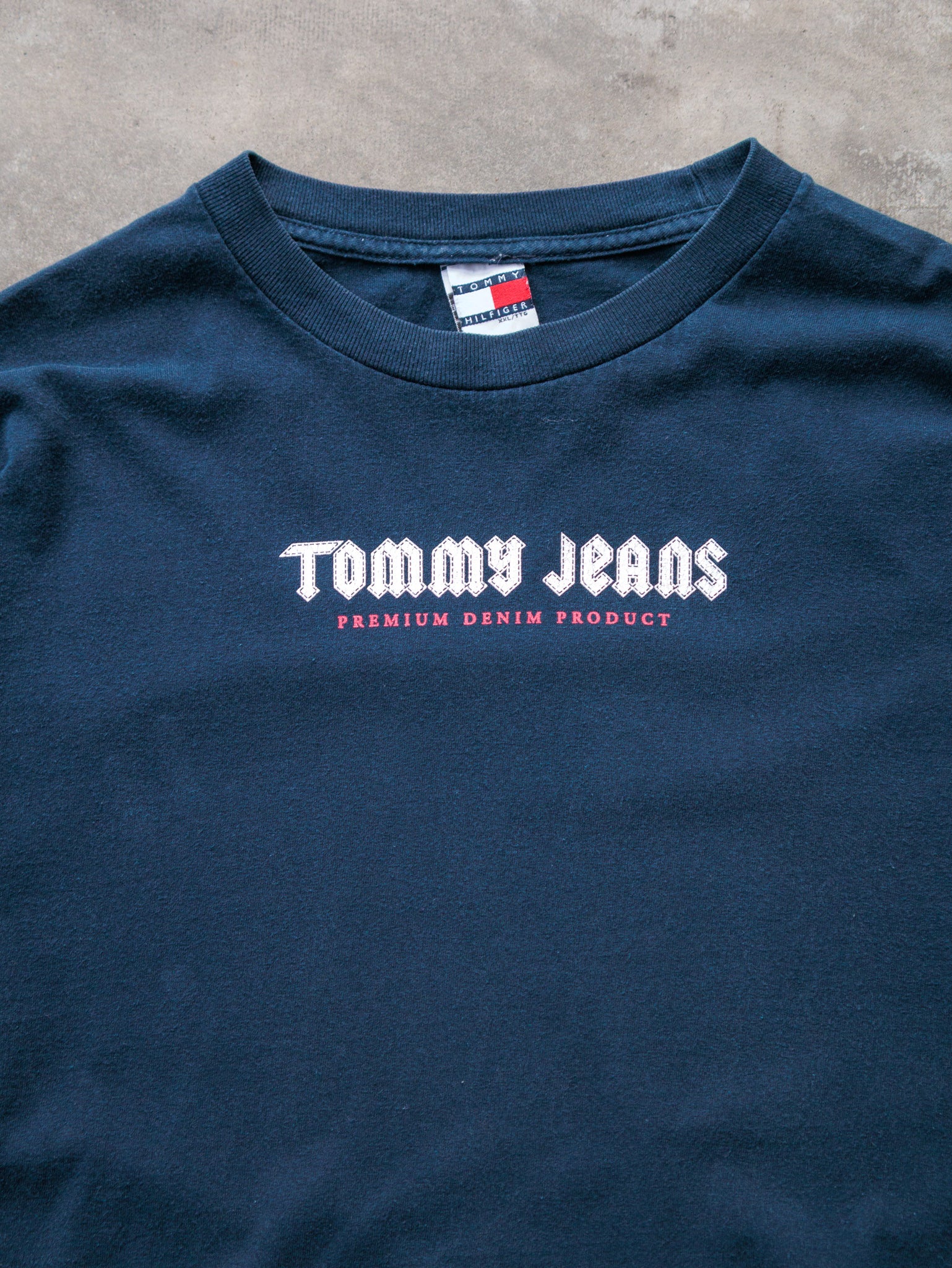Vintage 90s Navy Tommy Hilfiger Tee (2XL)