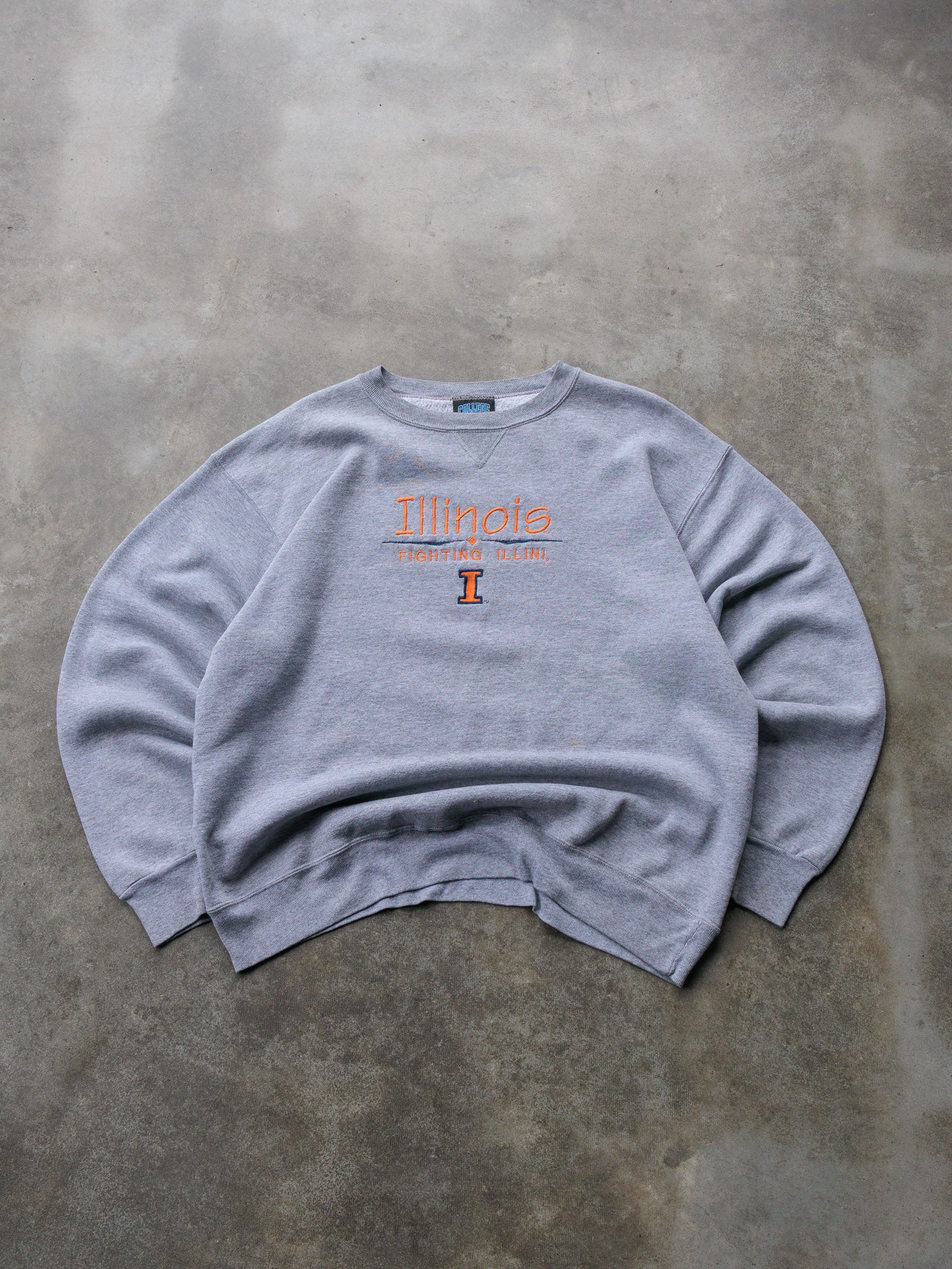 Vintage 90s Grey Illinois Fighting Illini Sweatshirt (XL)