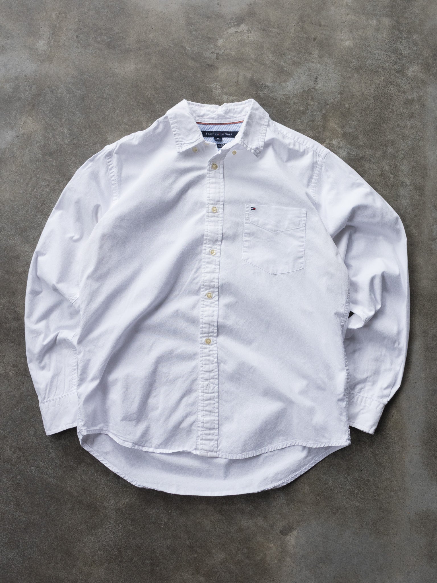 Vintage White Tommy Hilfiger Shirt (M)