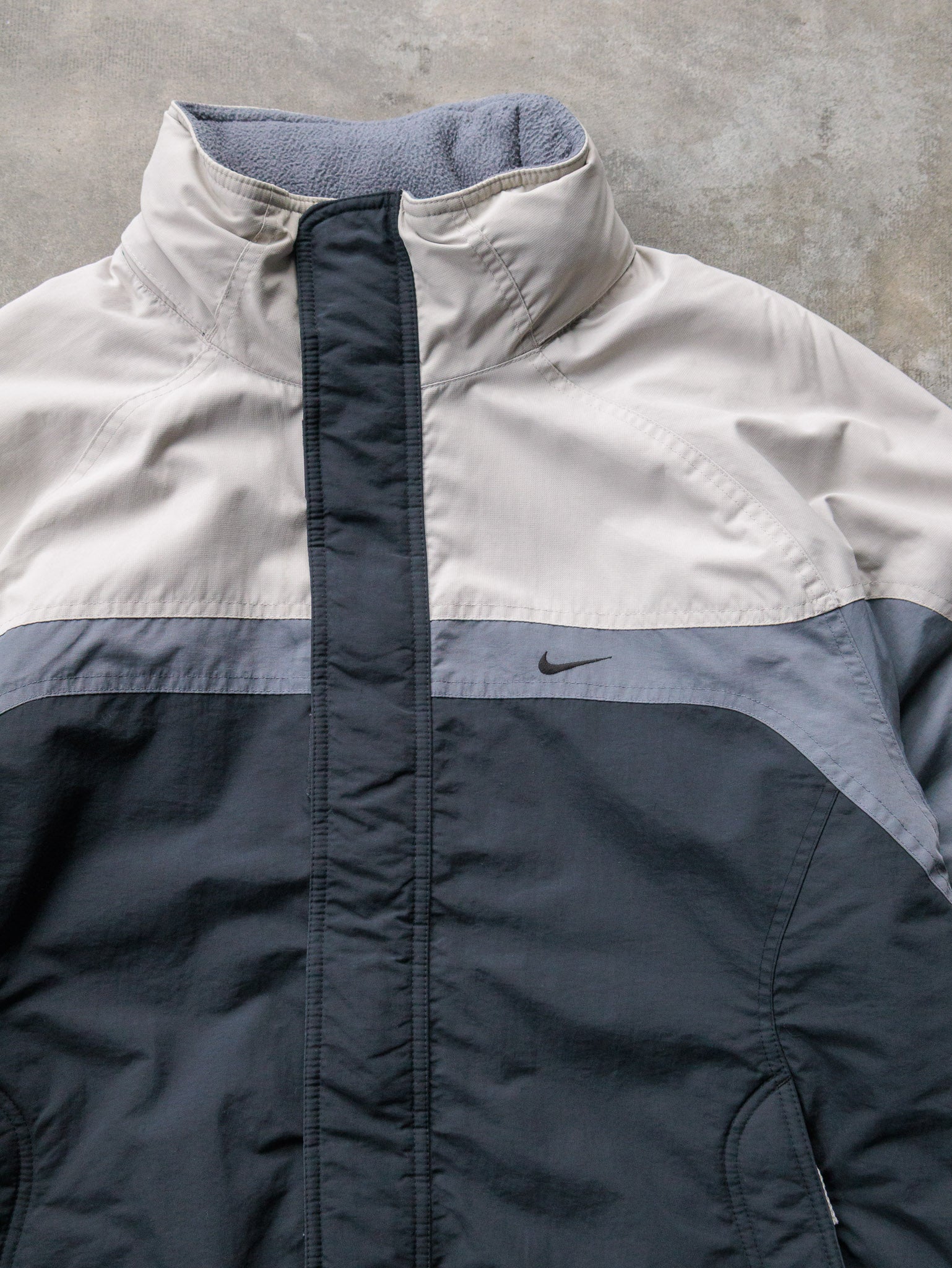 Vintage 00s Black, Grey & Beige Nike Jacket (M)