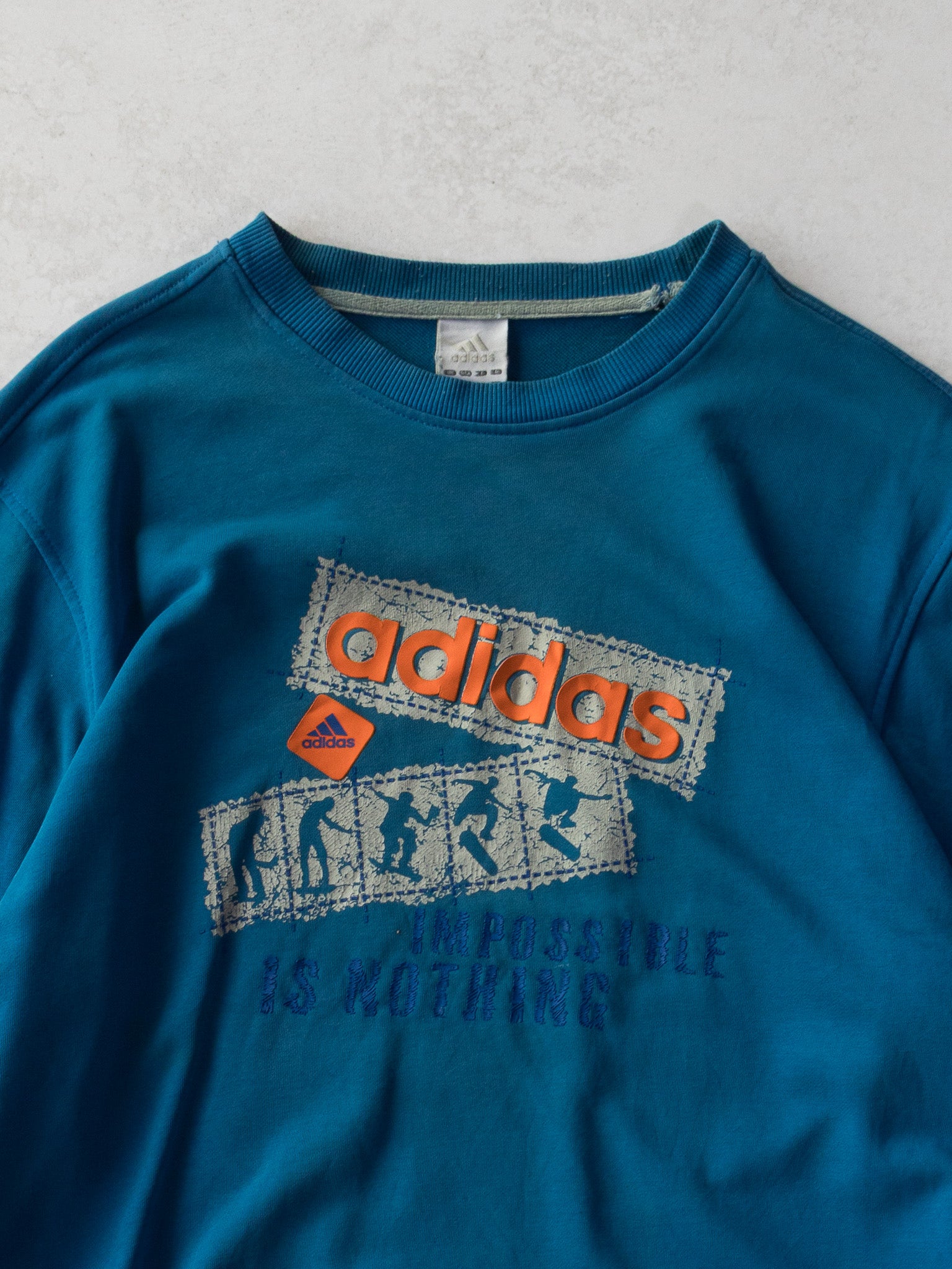 Vintage Adidas Graphic Sweatshirt (L)
