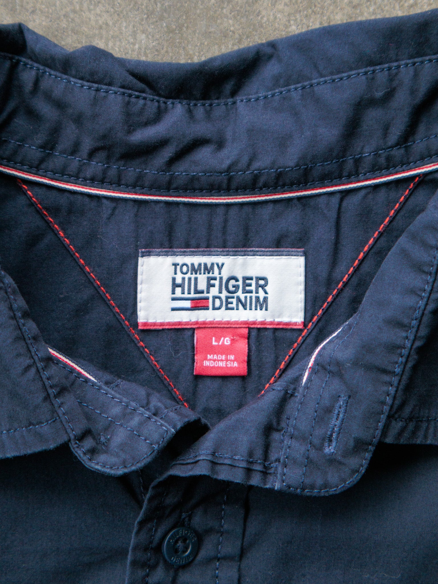 Vintage Navy & Red Tommy Hilfiger Shirt (L)