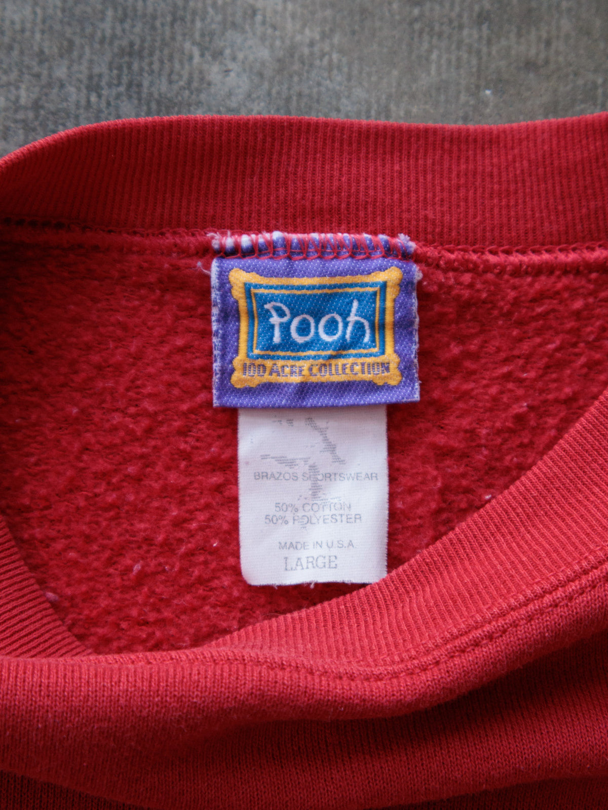Vintage 90s Red Winnie The Pooh Sweatshirt (L)