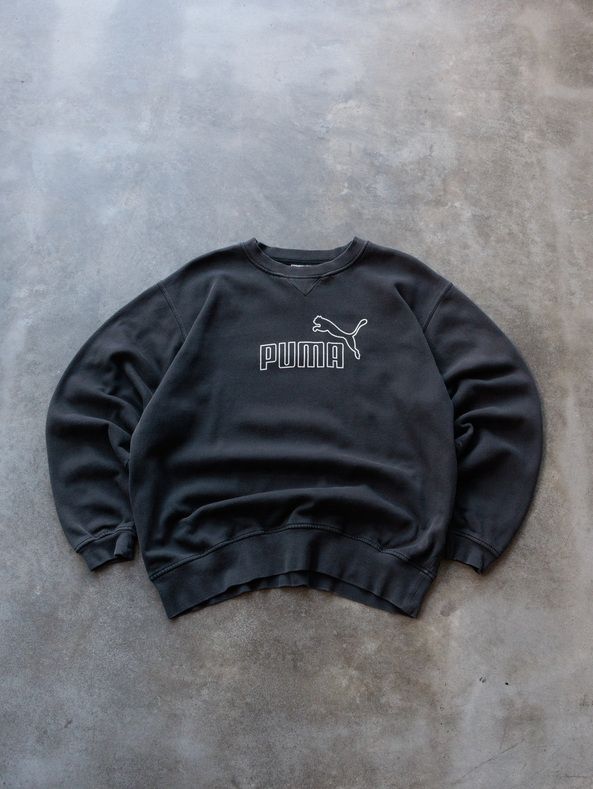 Vintage Black Puma Sweatshirt (M)
