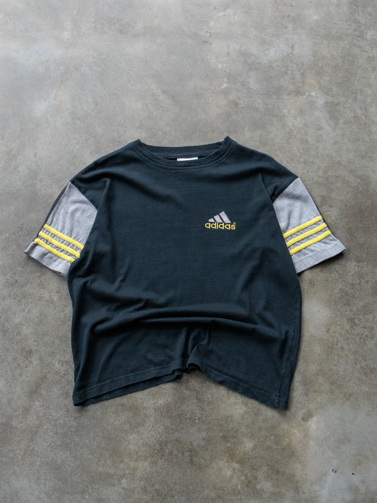 Vintage 90s Black Adidas Tee (L)