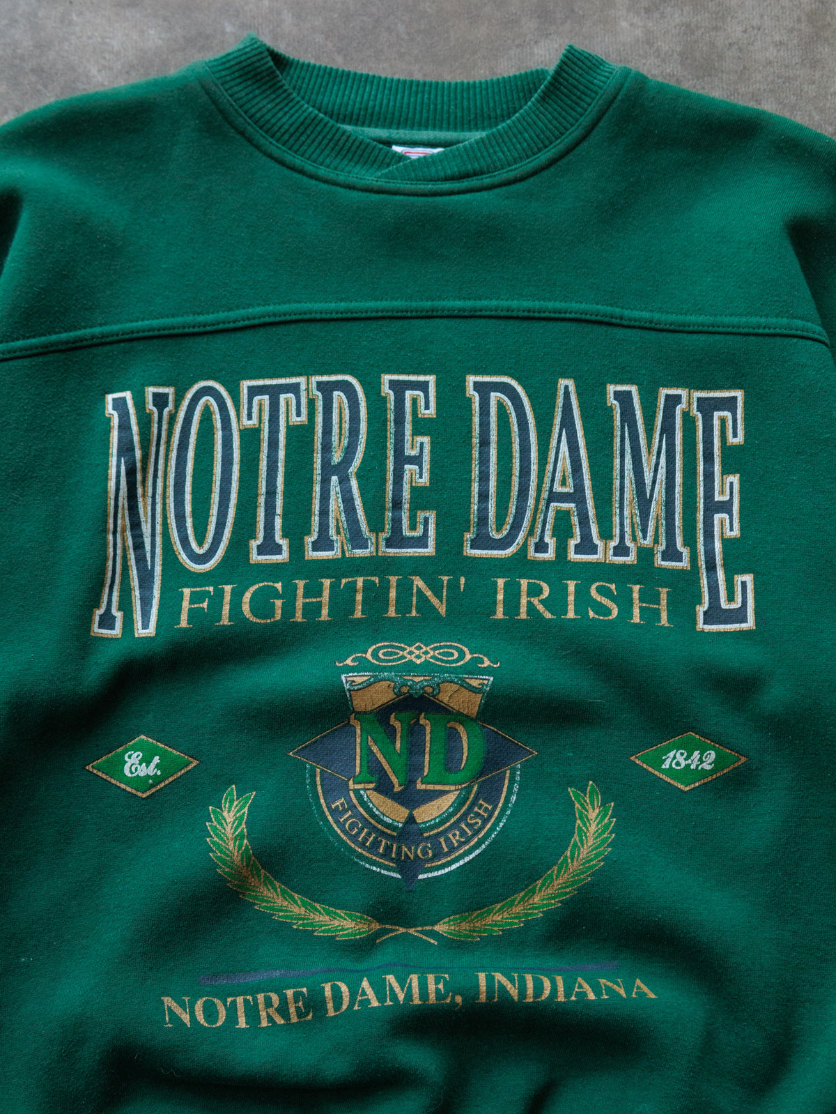 Vintage 90s Green Notre Dame Fighting Irish Sweatshirt (M)