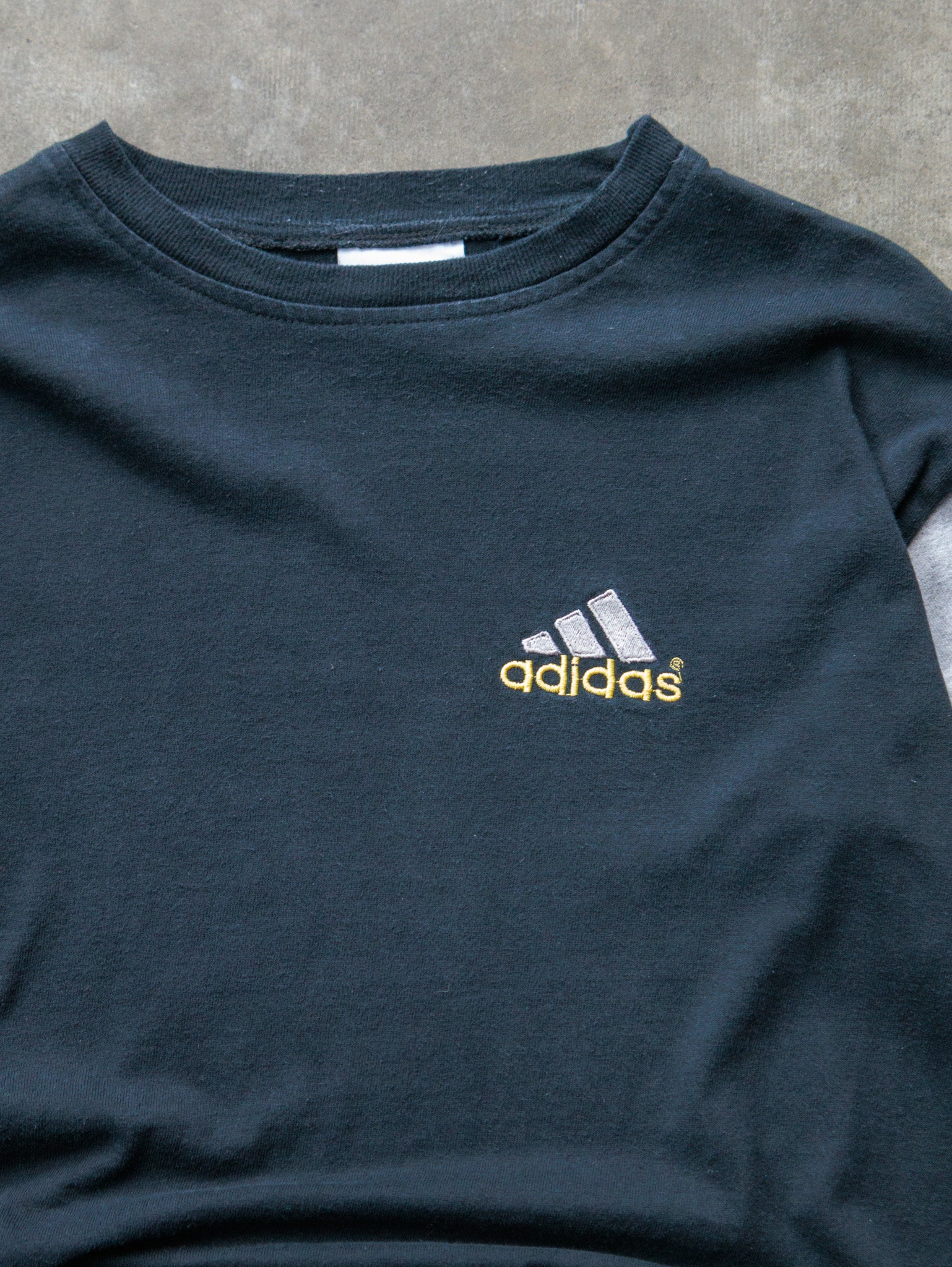 Vintage 90s Black Adidas Tee (L)