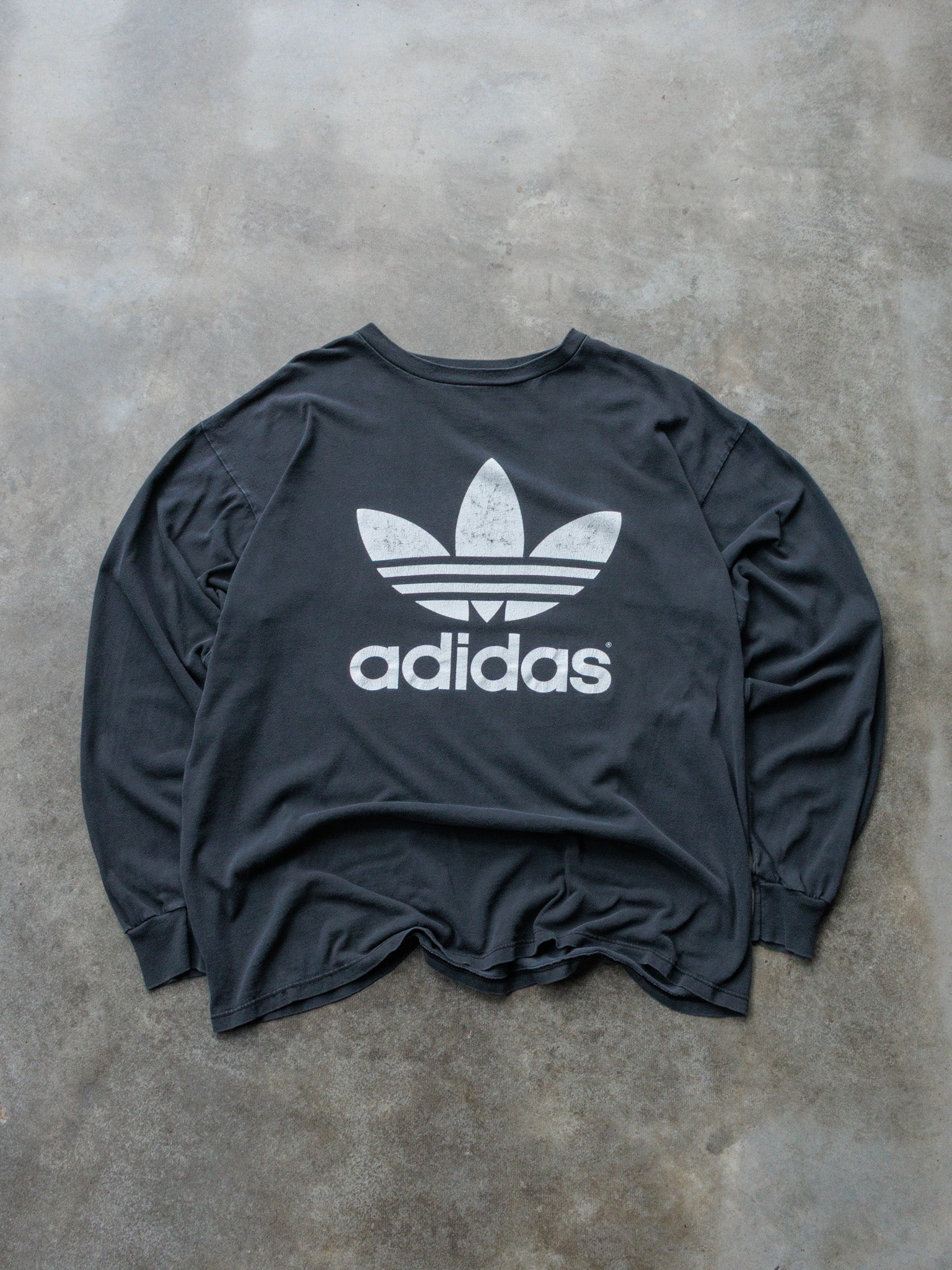 Vintage 90s Black Adidas Long Sleeve (L)