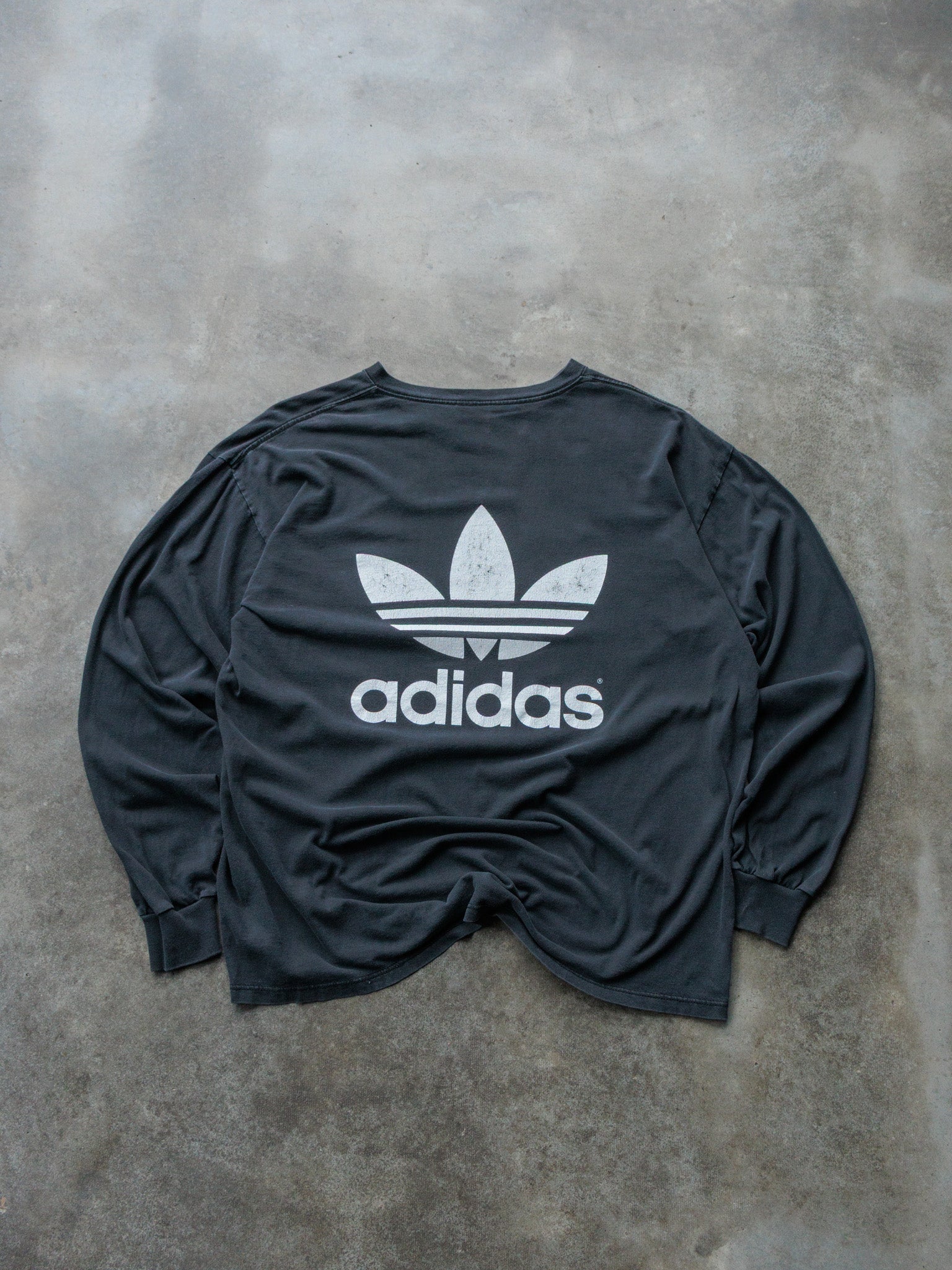 Vintage 90s Black Adidas Long Sleeve (L)