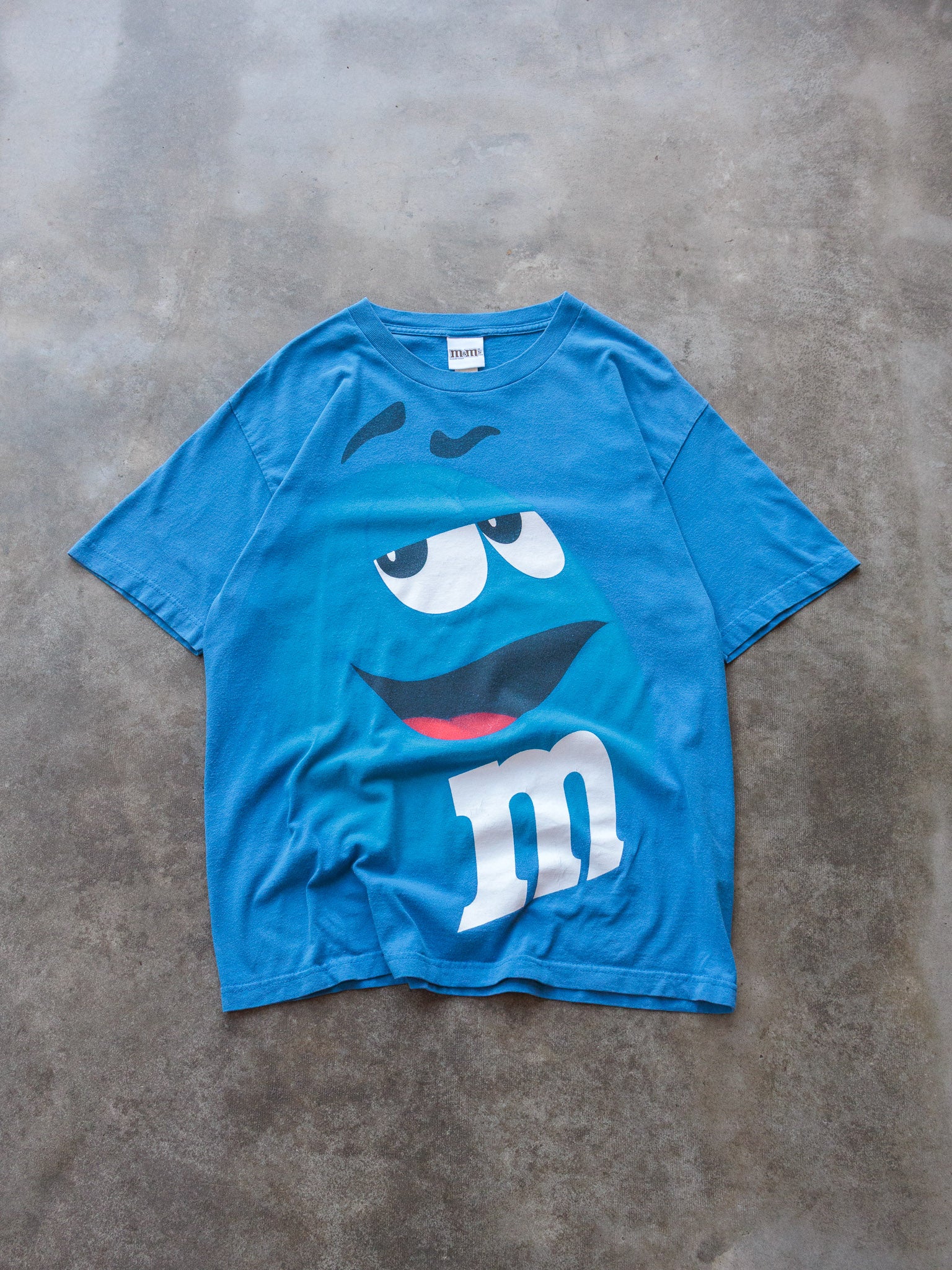 Vintage 00s Blue M&M's Character Graphic Tee (L)