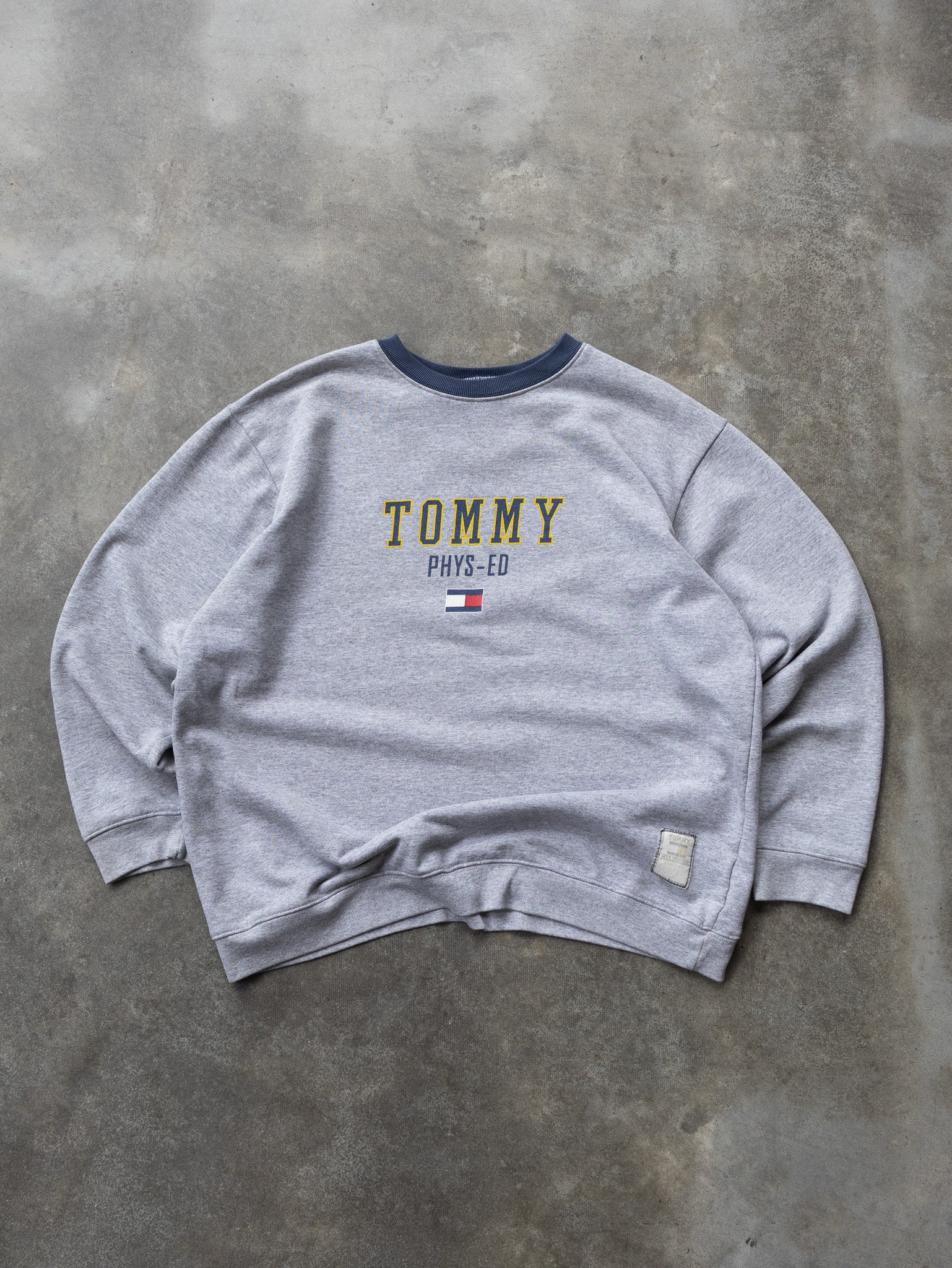 Vintage 90s Grey Tommy Hilfiger Sweatshirt (L)