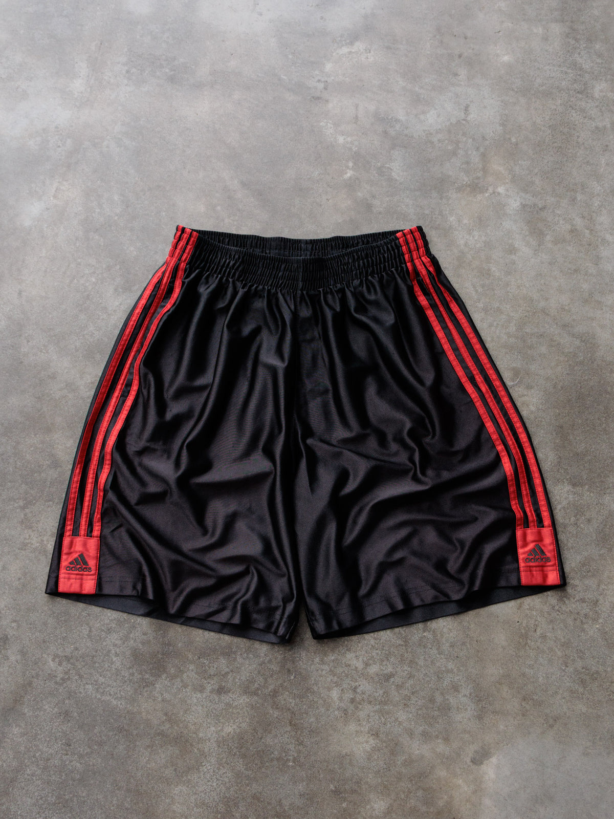 Vintage 00s Black Adidas Shorts (L)