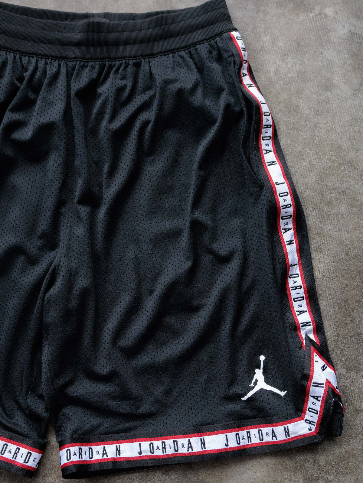 Vintage Black Jordan Basketball Shorts (L)