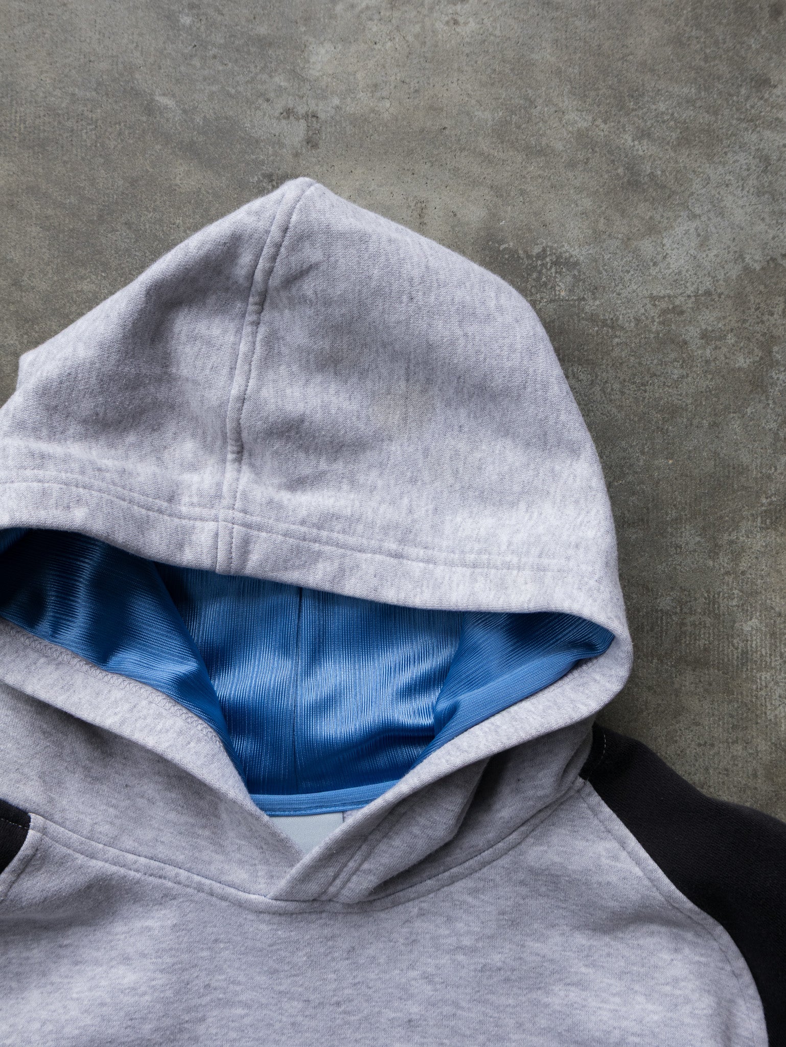 Vintage Grey and Black Nike Hoops Hoodie (16-18Y)