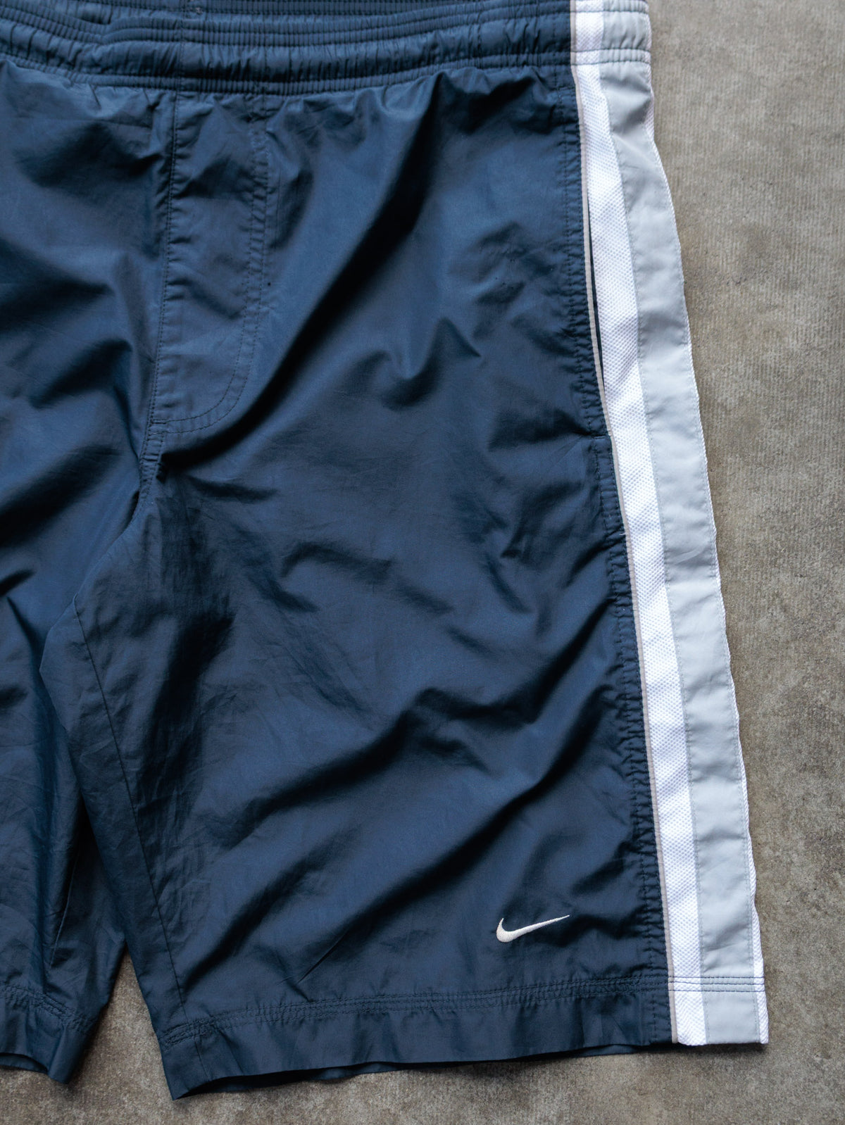 Vintage 00s Navy Nike Swim Shorts (S)