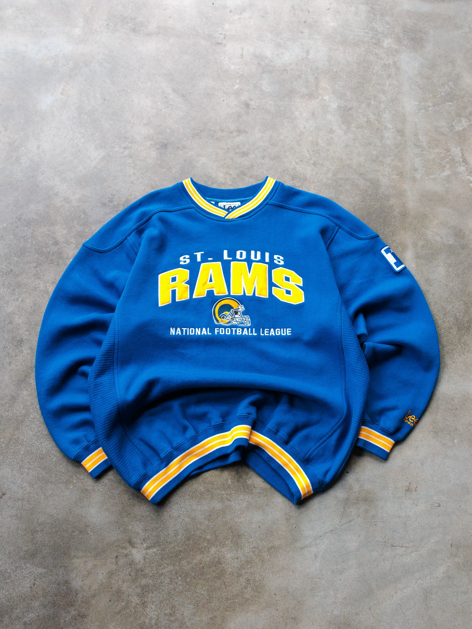 Vintage 90s Blue St. Louis Rams Sweatshirt (L)
