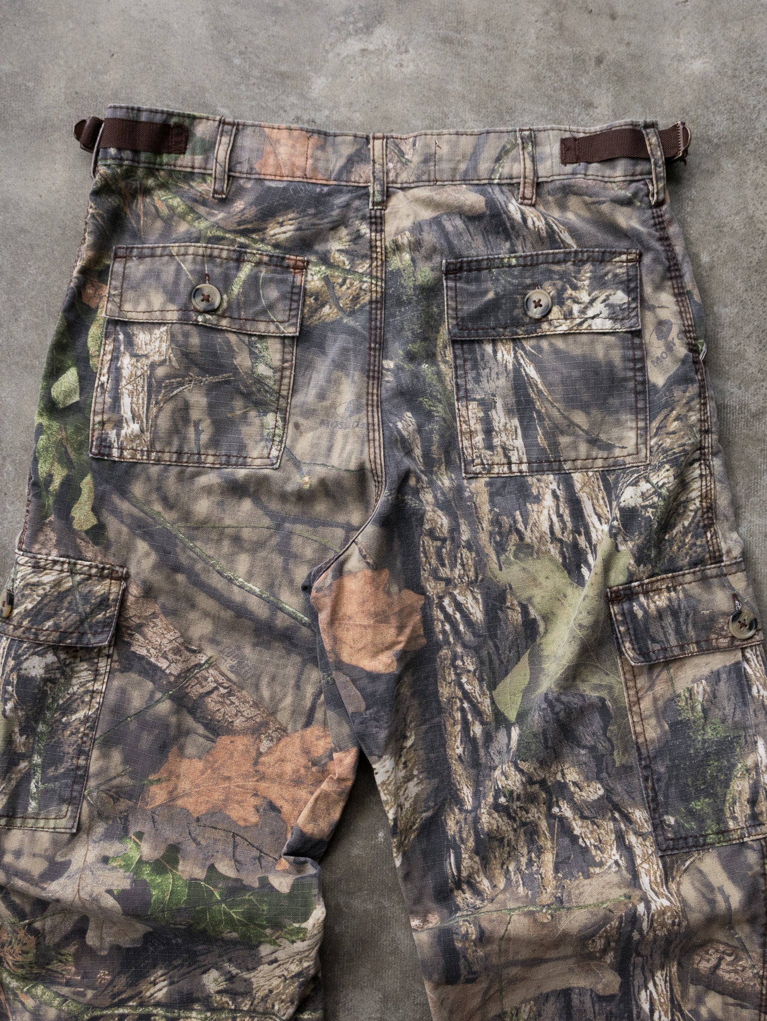 Vintage Mossy Oak Camo Cargo Pants (W32)
